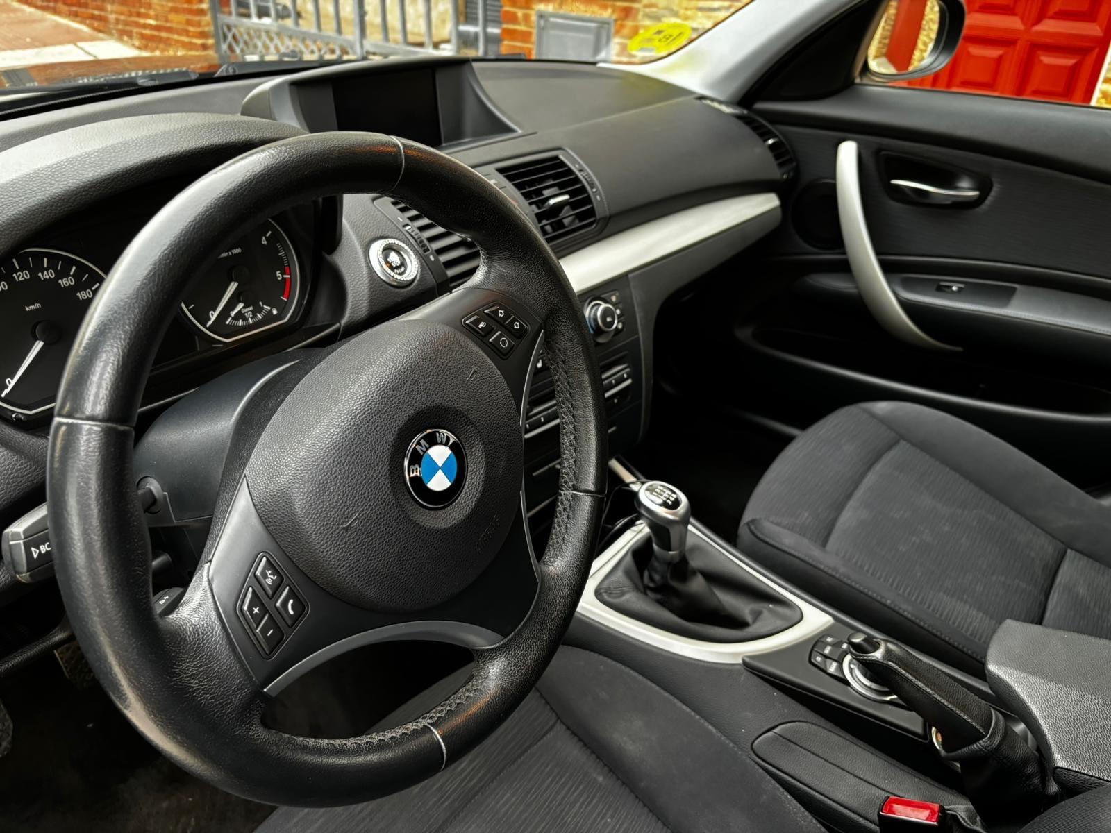 Foto 3 de Cambio BMW serie 1 del 2011 por mini diésel mínimo del 2010 con menos de 200.000 km 
