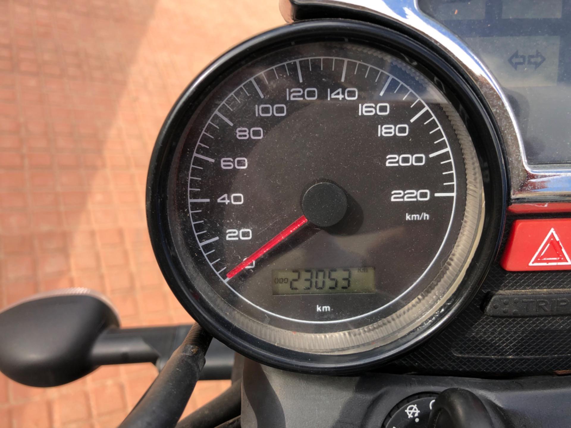 Foto 4 de Moto Guzzi breva 750  del 2006  23.000km  