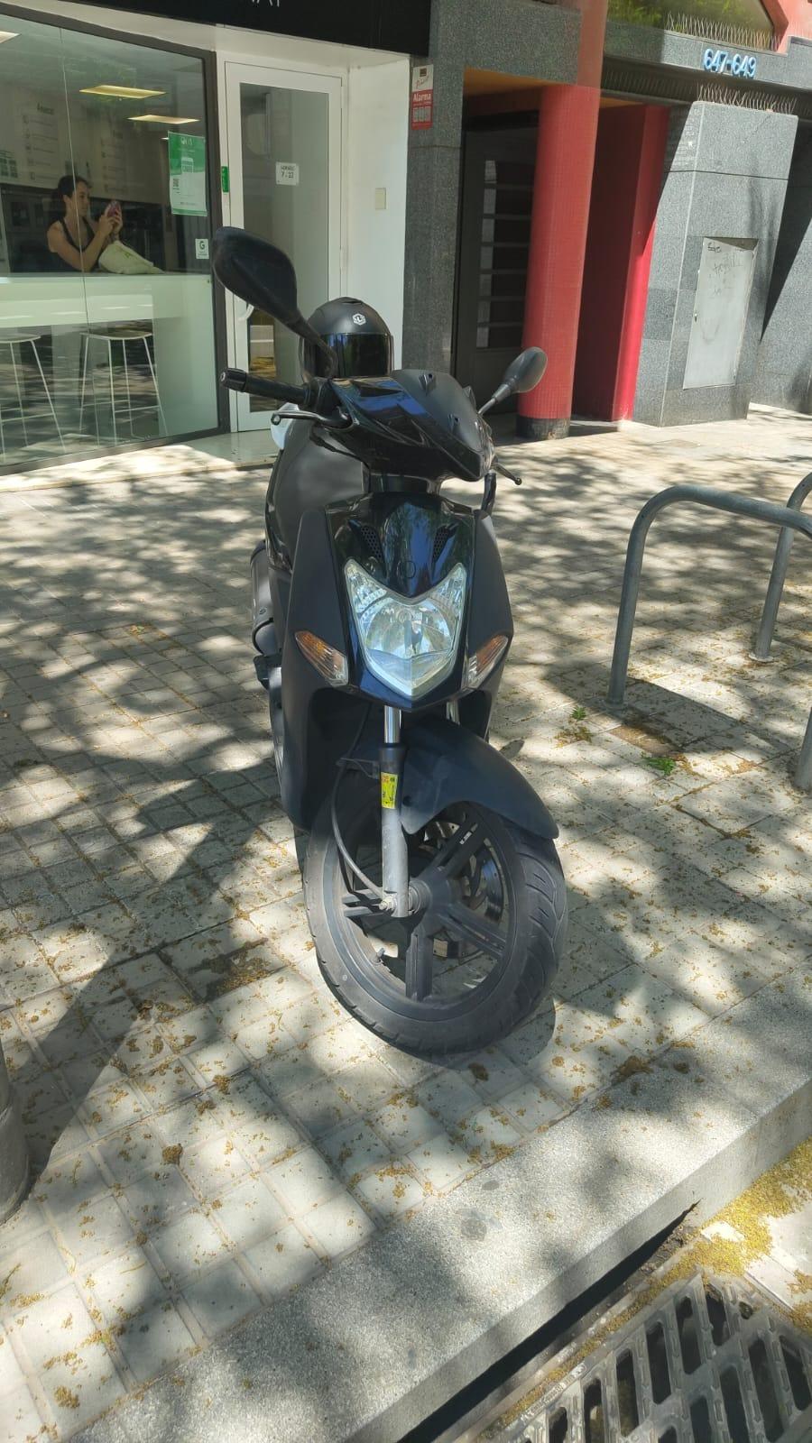 Foto 3 de Kymco Agility 125 del 2016.
