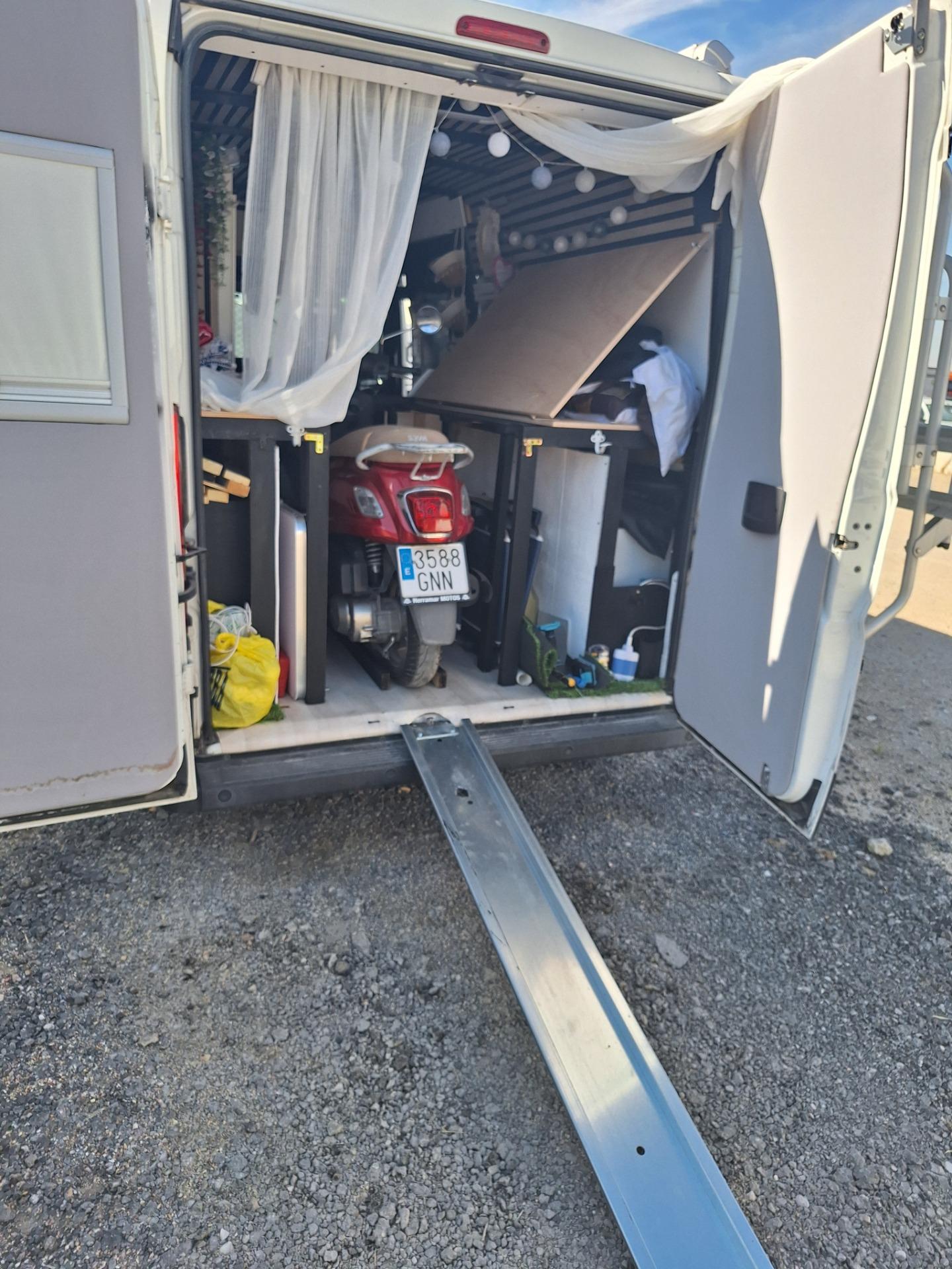 Foto 5 de Peugeot boxer camper. Año 2019 