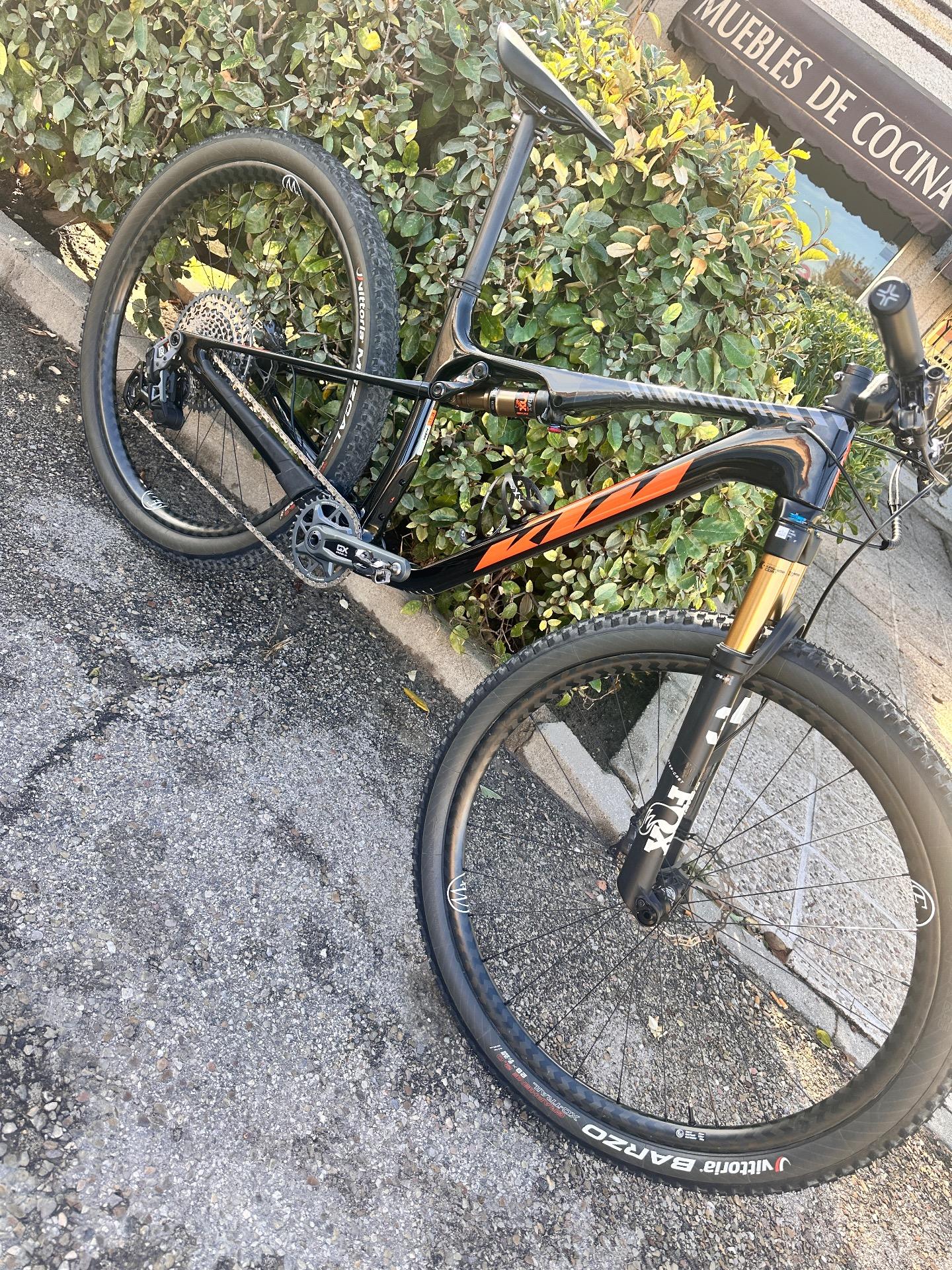 Foto de KTM Scarp 2024