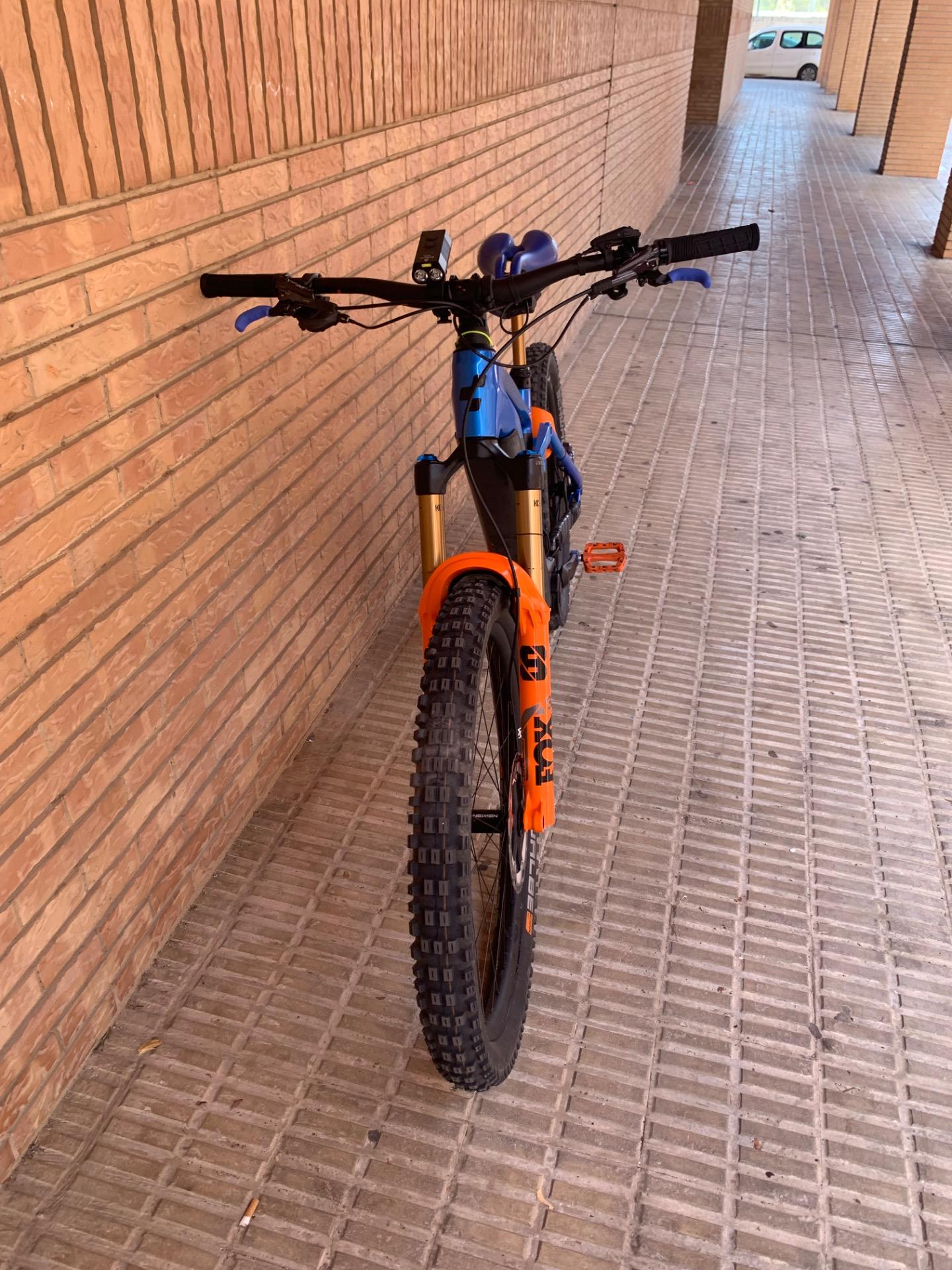 Foto 4 de E bike cube action team 