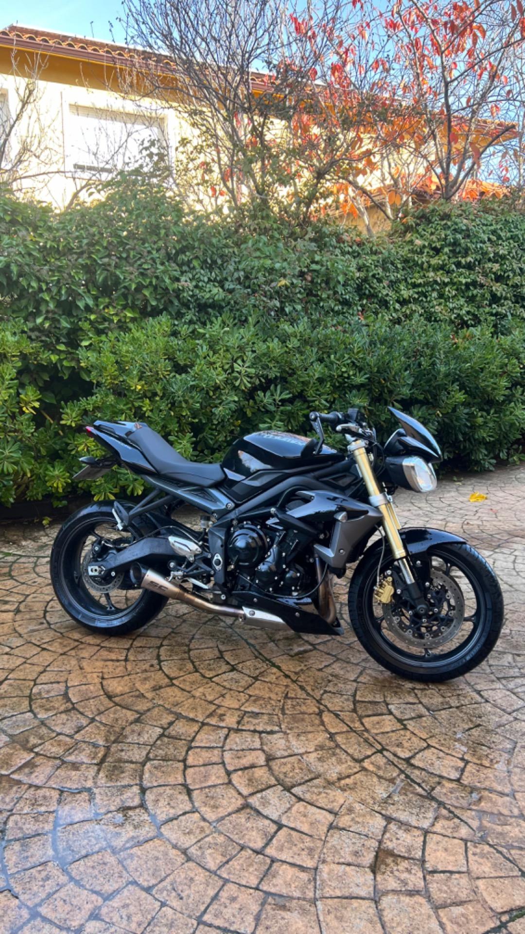 Foto 6 de triumph street triple 675 A2