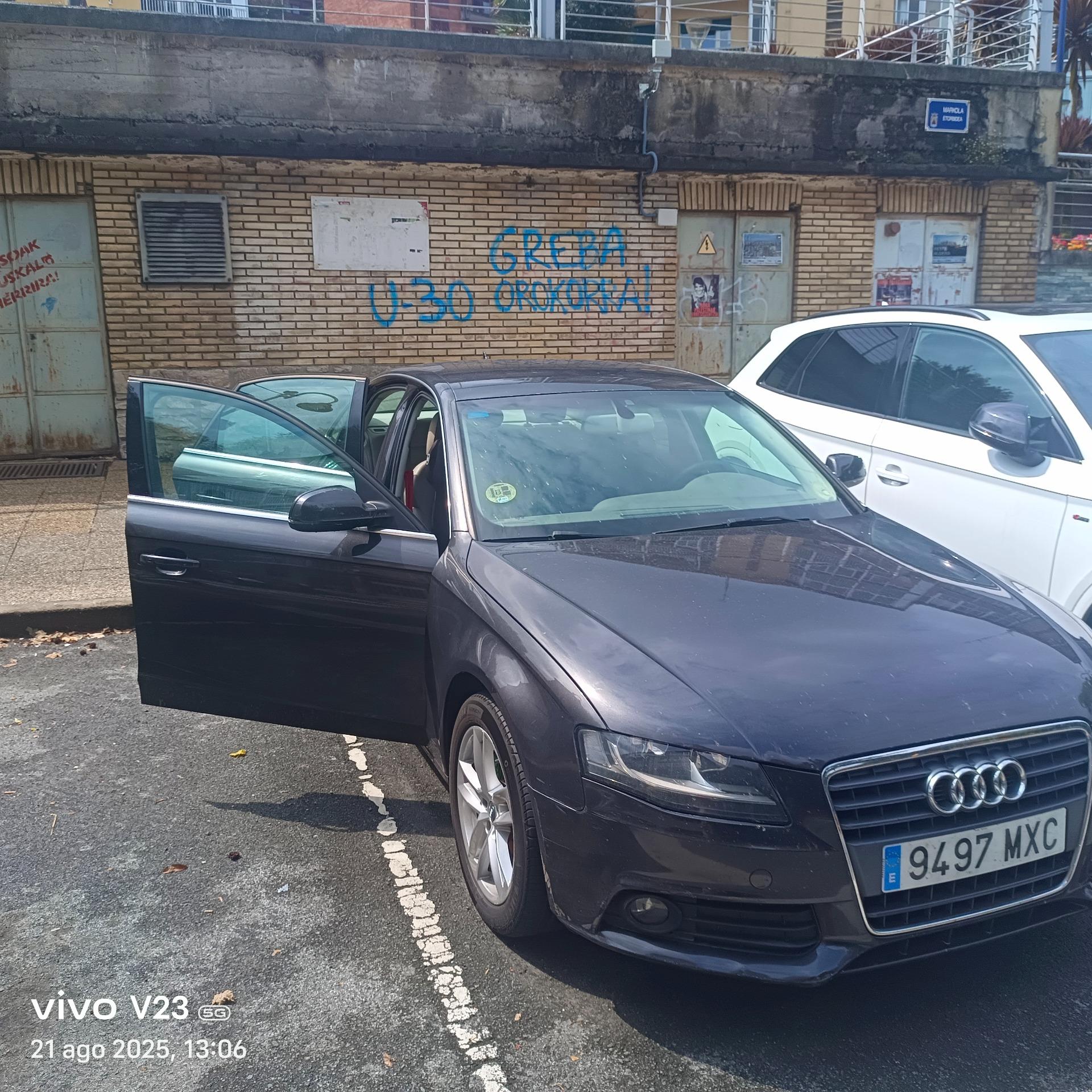 Foto de Audi A4 automático buen estado 2010 KLM 240000 cambio por Audi A5 Q5 mercedes más dinero 