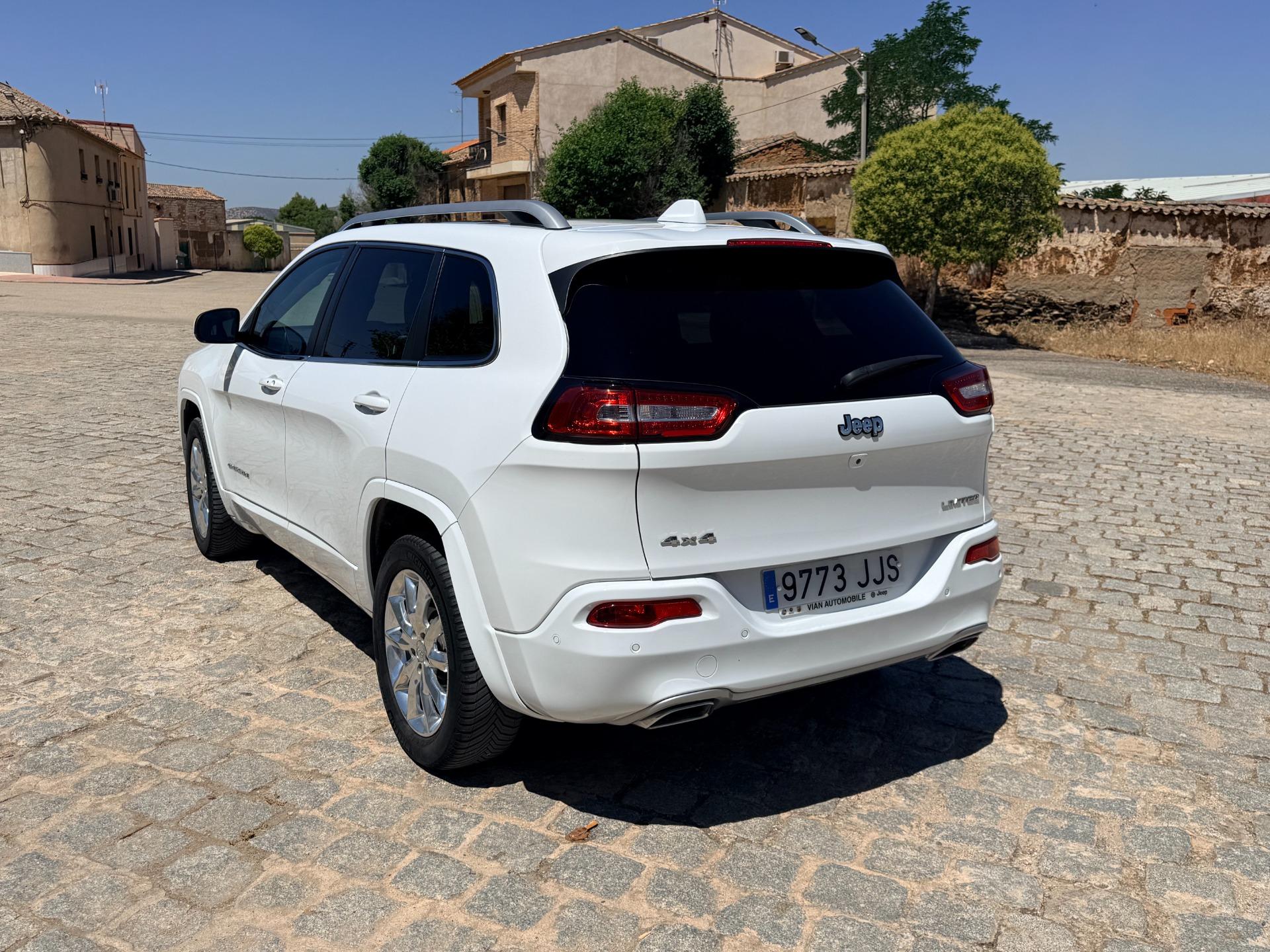Foto 4 de jeep cherokee 3.2 2015