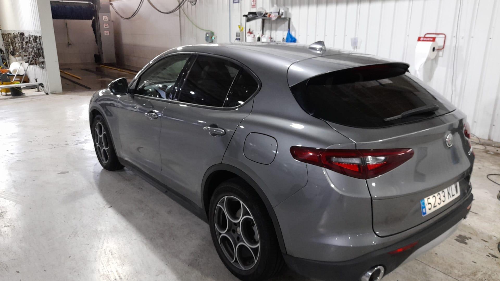 Foto 2 de Alfa Romeo Stelvio 