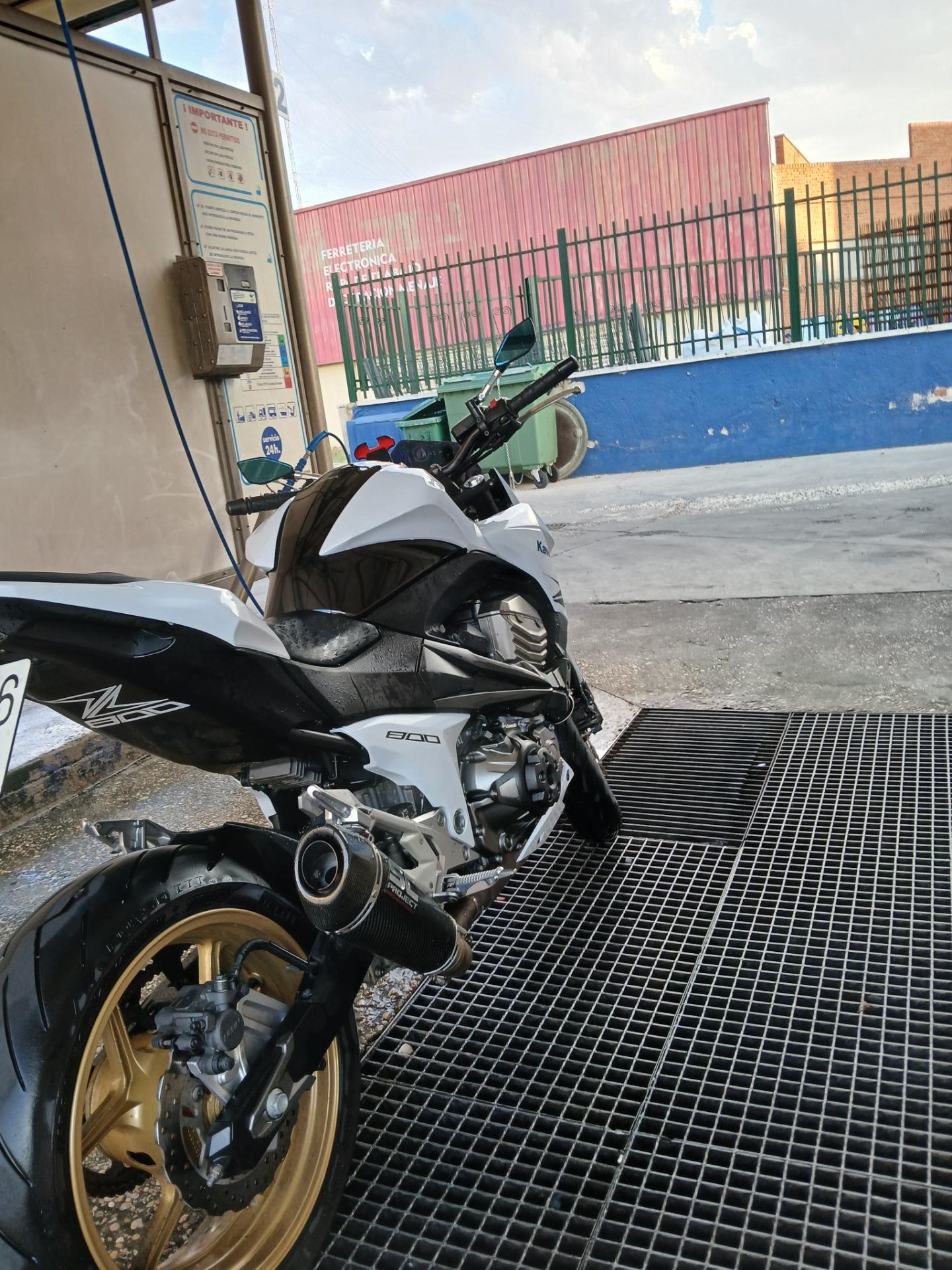 Foto 3 de 5000 solo por unos dis Kawasaki Z800 año2013 válida para carnet A2  