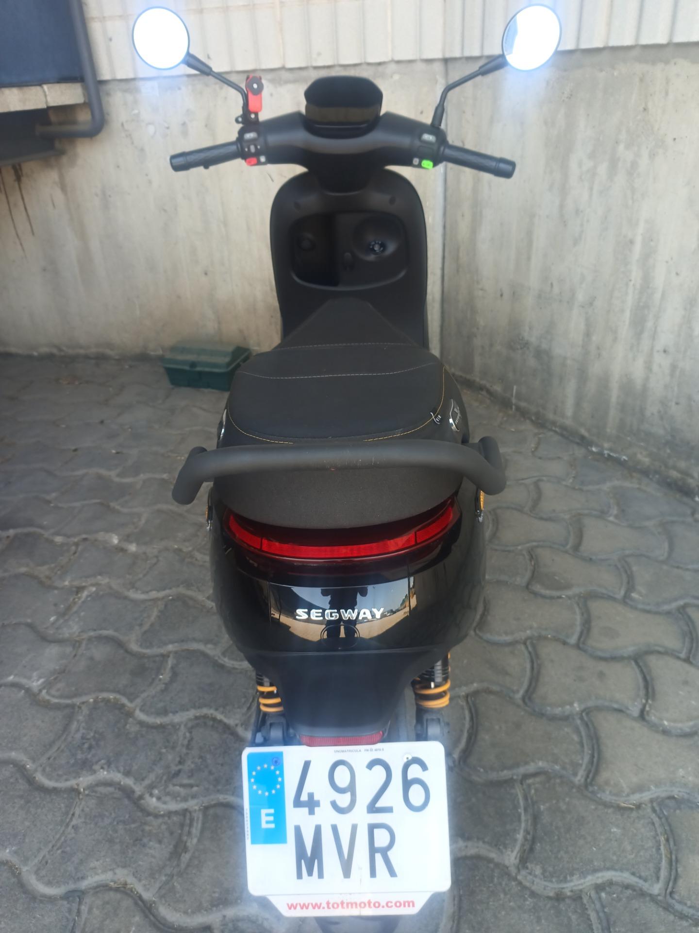 Foto 3 de Cambio Moto electrica segway e300se con 8 meses de utilidad y 3600 kilometros por otra similar 