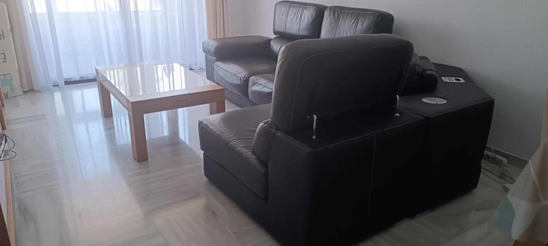 Foto 6 de Sofá Rinconera Piel Corte Inglés + Altavoz