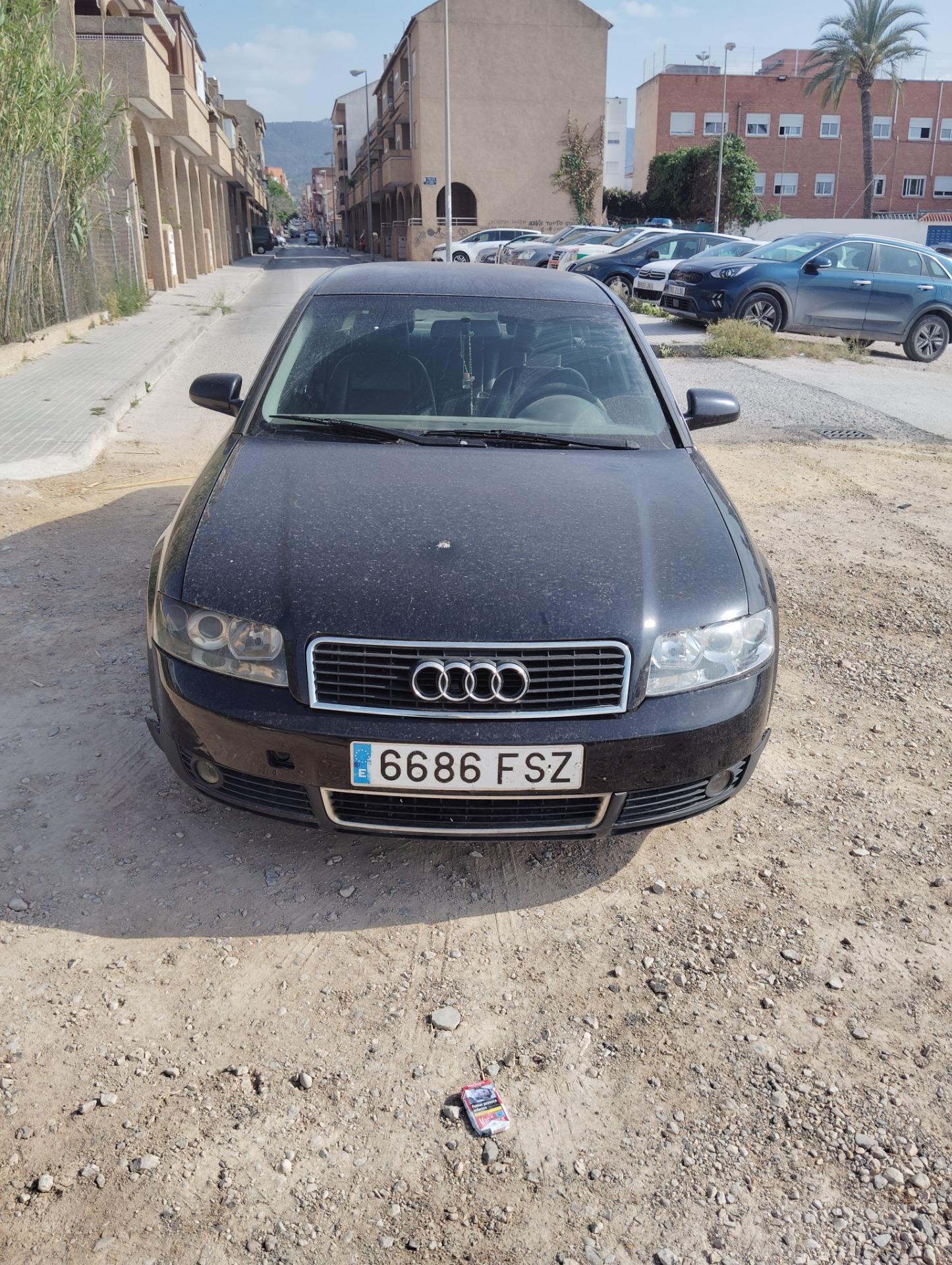 Foto 3 de Cambió Audi A4 1900 TDI por moto cualquier cilindrada 