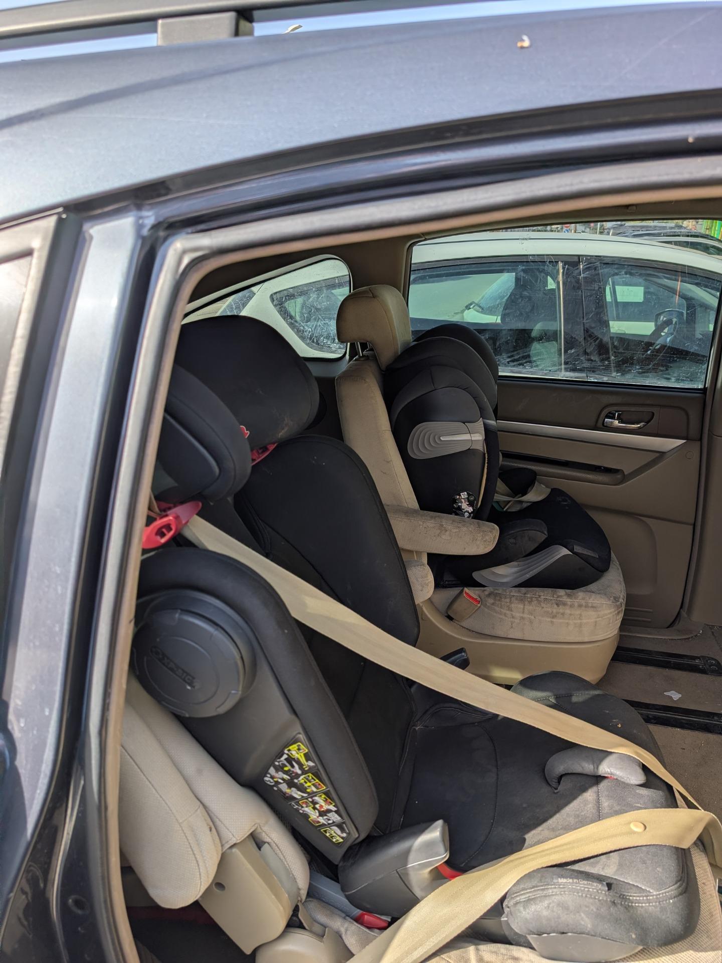 Foto 5 de ssangyong rodius 270 xdi