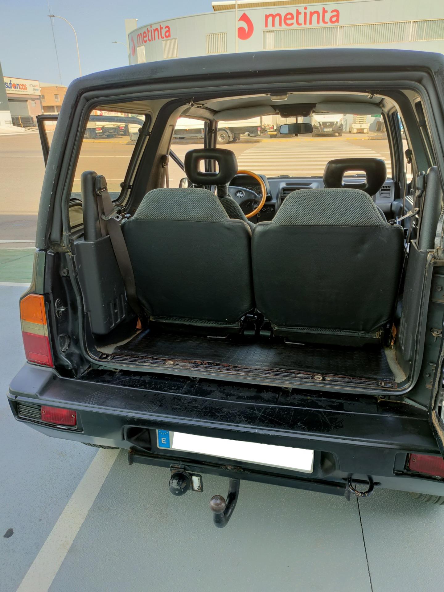 Foto 3 de Suzuki Vitara JLX 3p Negro