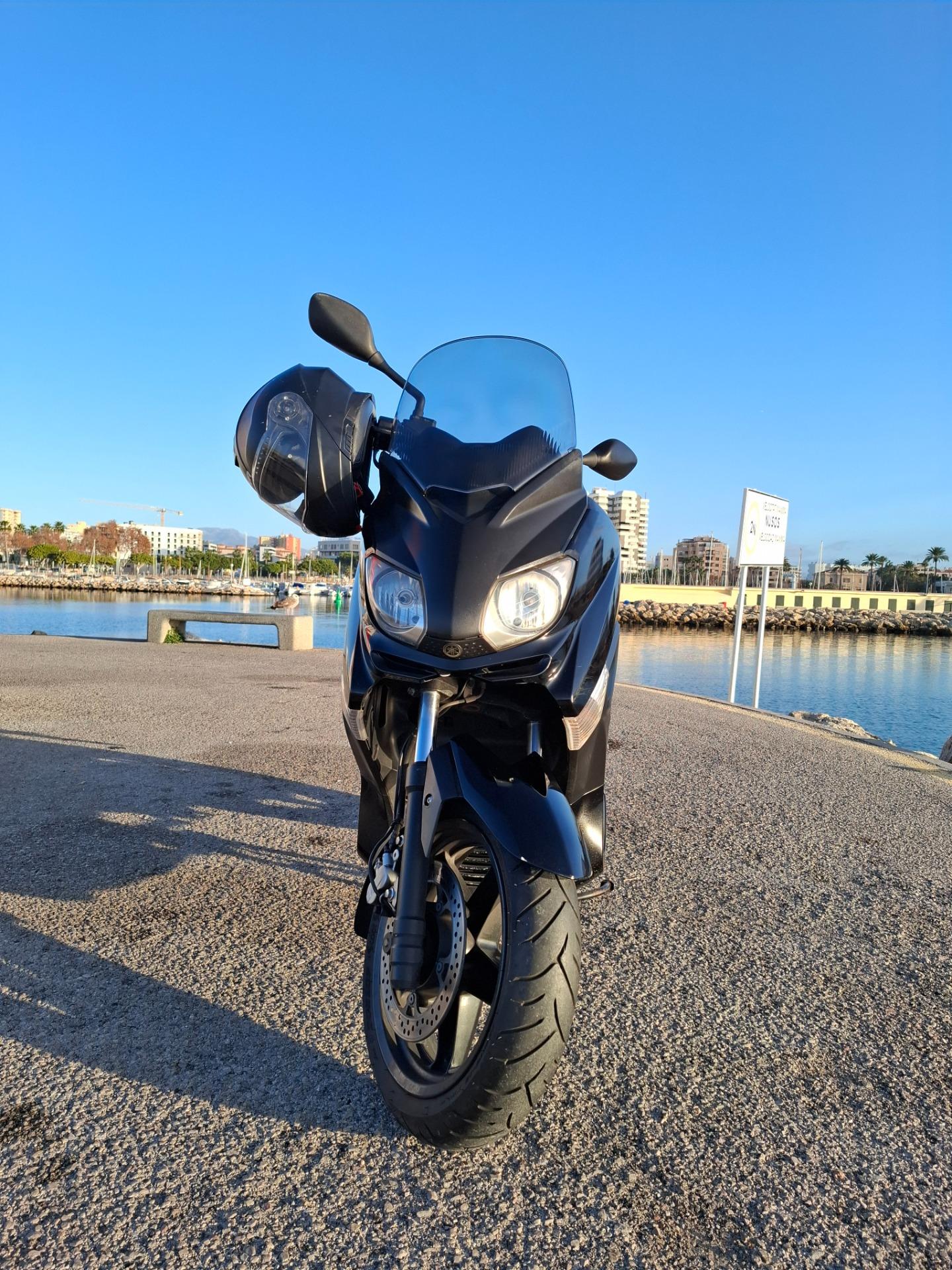 Foto 2 de Yamaha xmax 250 