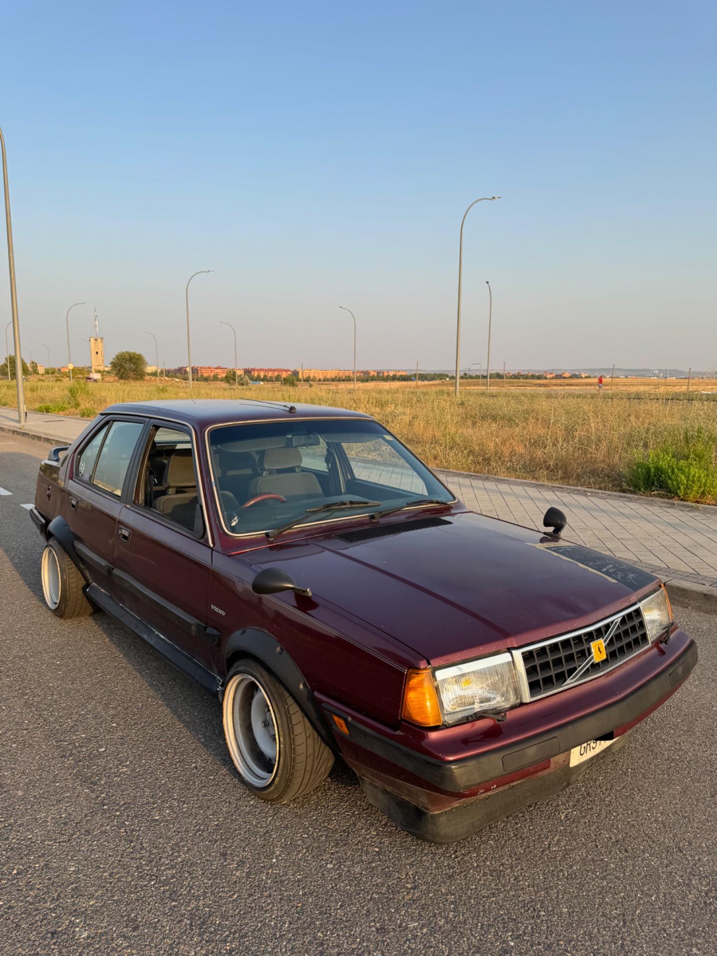 Foto 1 de Volvo 360 GLE 1987