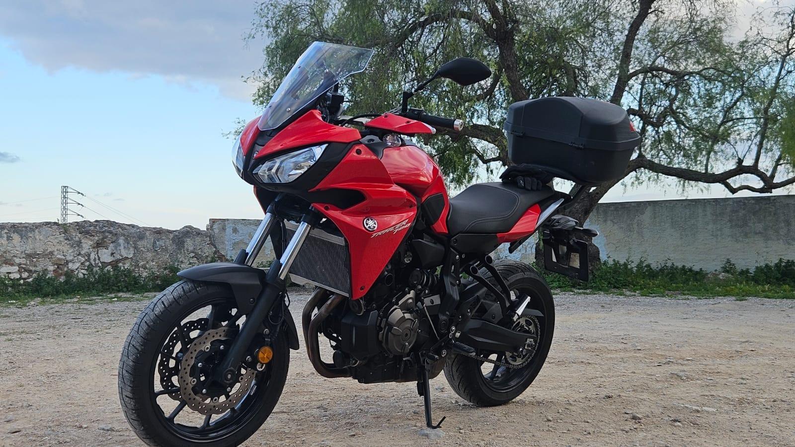 Foto 2 de Yamaha Tracer 7 del 2018 con 33 mil km 700cc