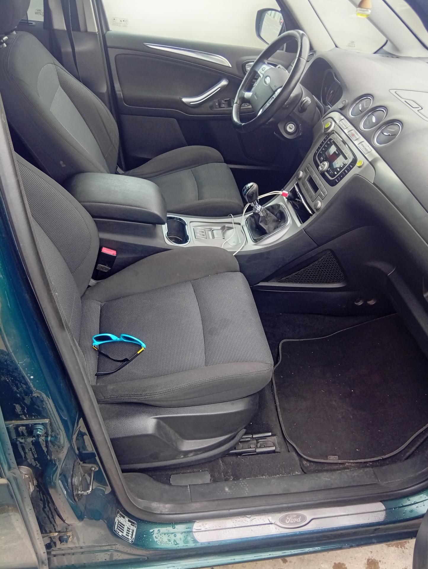 Foto 3 de Ford Galaxy Titanium 7 plazas 