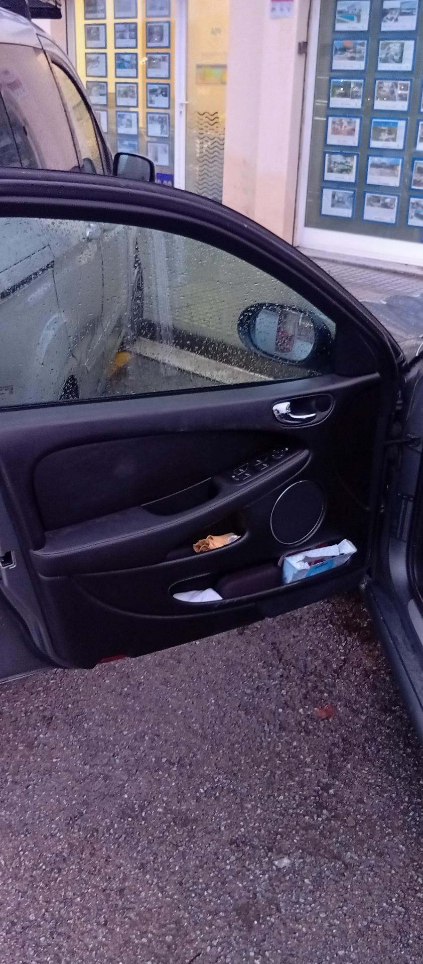 Foto 9 de Jaguar X-Type 2.2d familiar 235.000 km