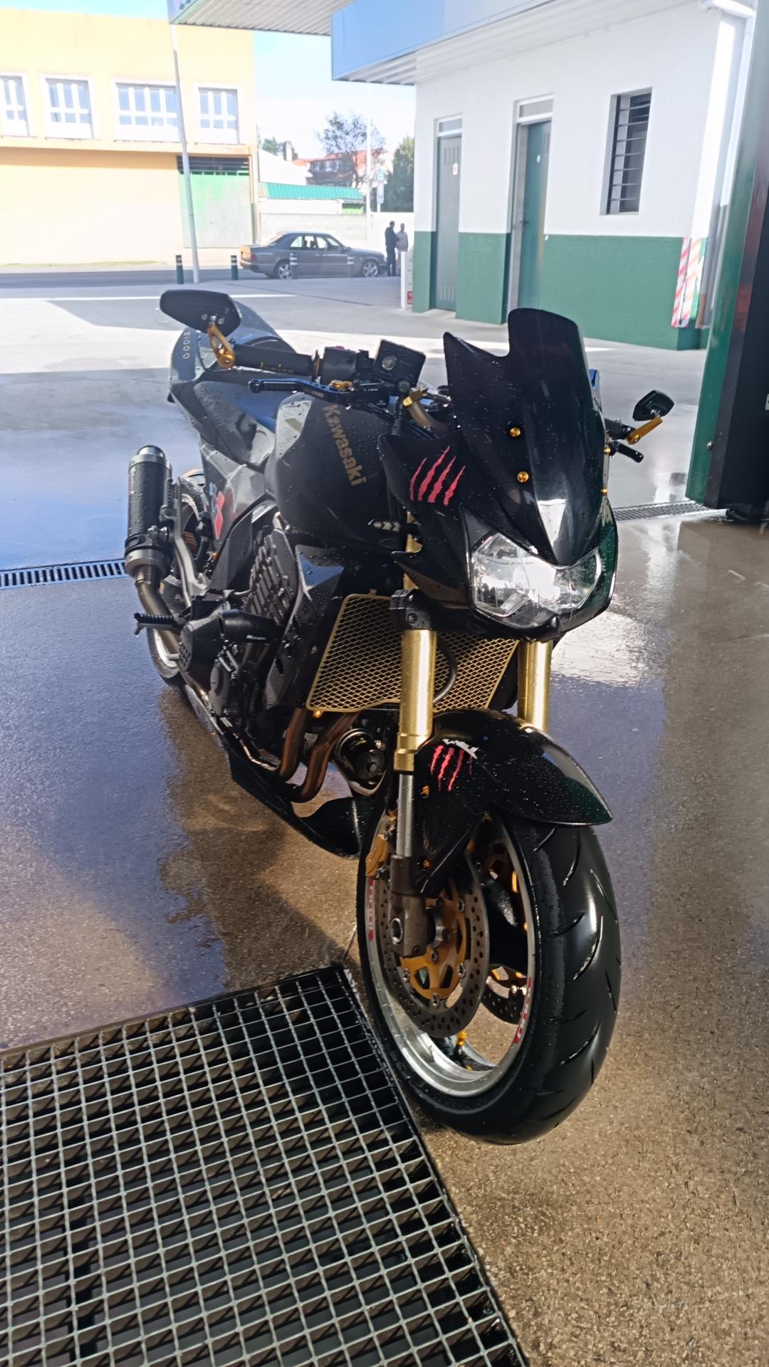 Foto de Cambio Kawasaki z1000 por BMW rt 1150 o algo parecido 