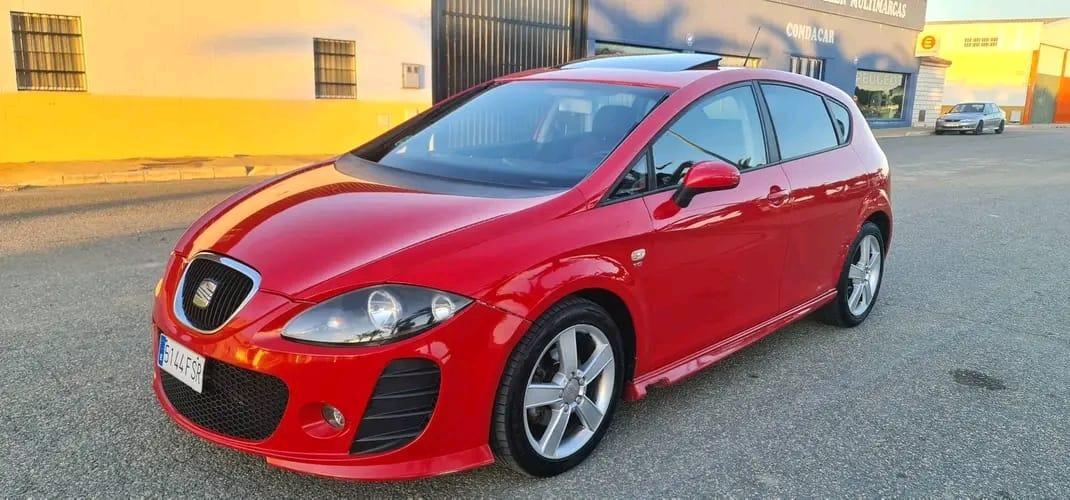 Foto 3 de Seat leon mk2 con techo sola espejos recojibles pantalla android con car buss