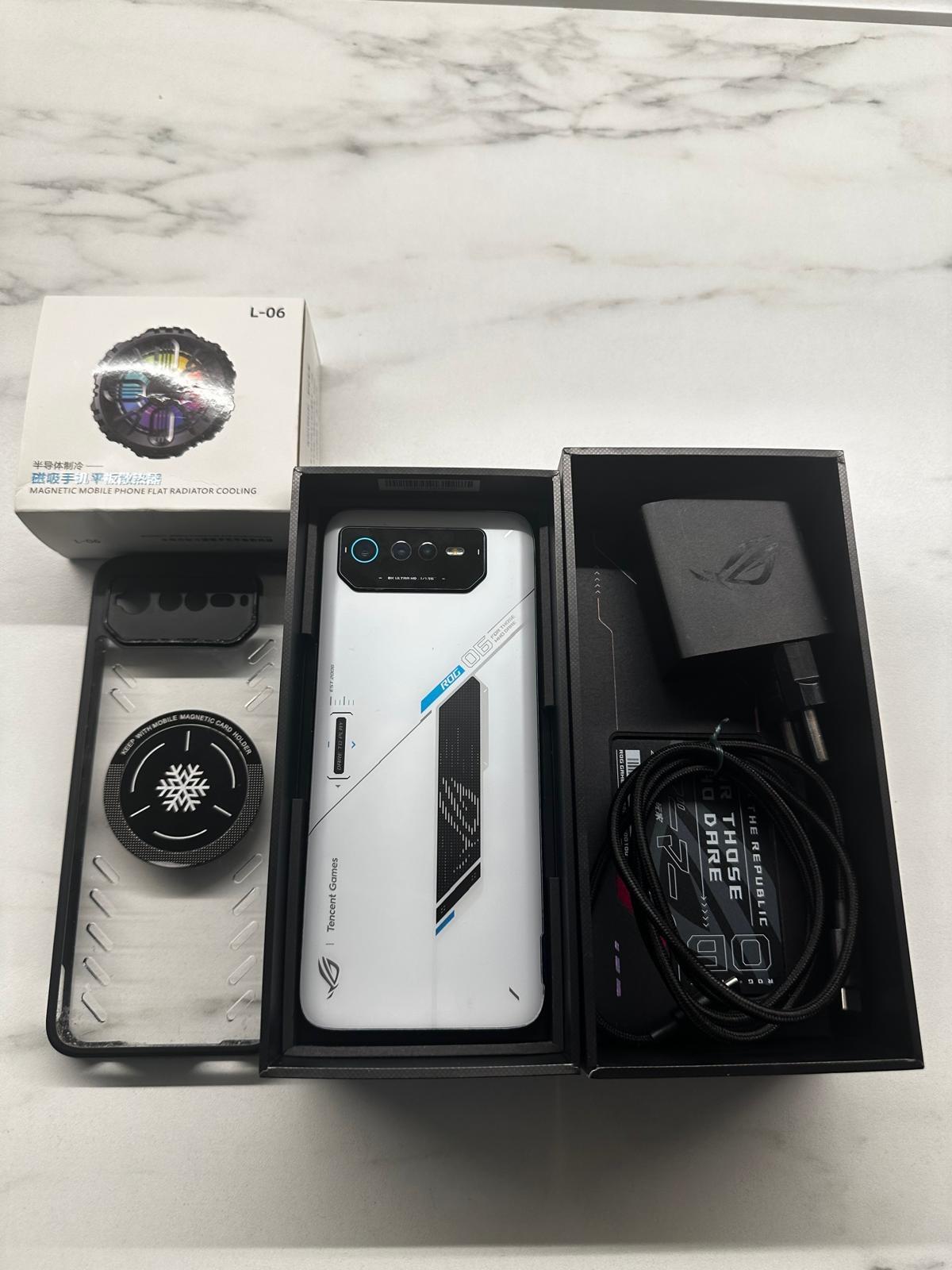 Foto 3 de Asus rog phone 6 512