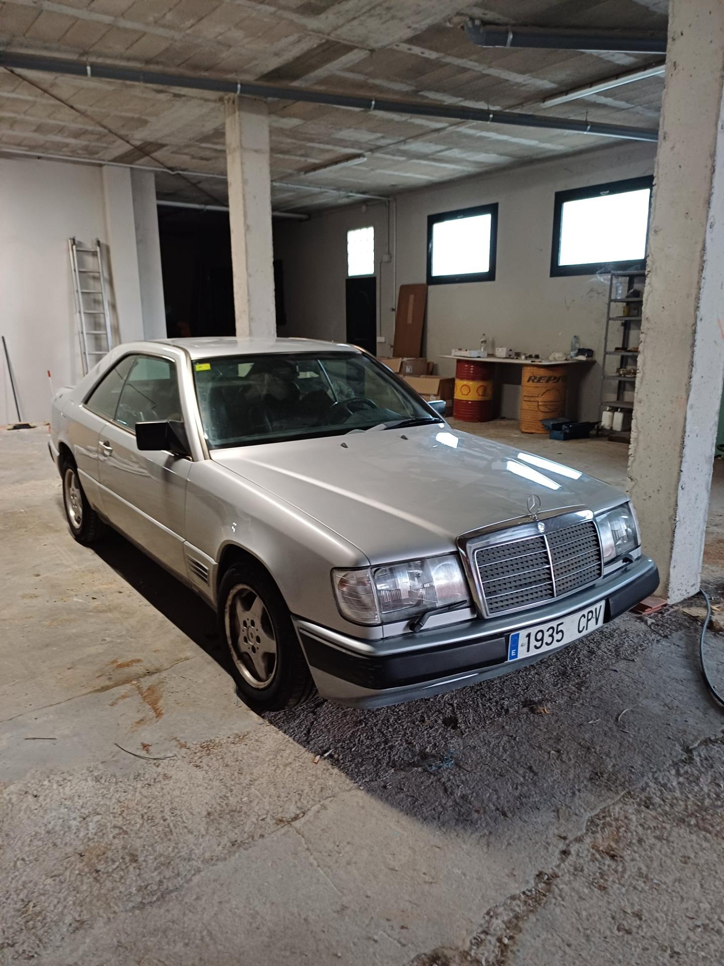 Foto 2 de Mercedes 300 CE
