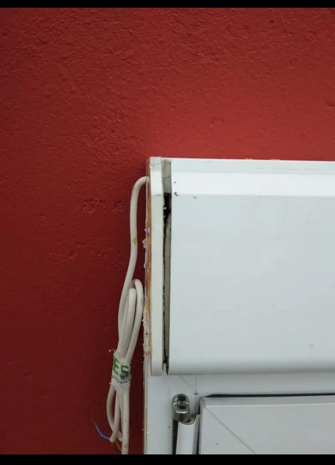 Foto 2 de Ventanas de pvc con climalit y persianas eléctricas 