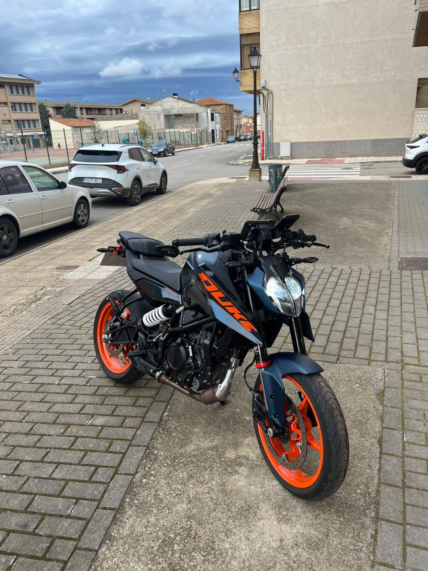 Foto 7 de KTM Duke 125 2024
