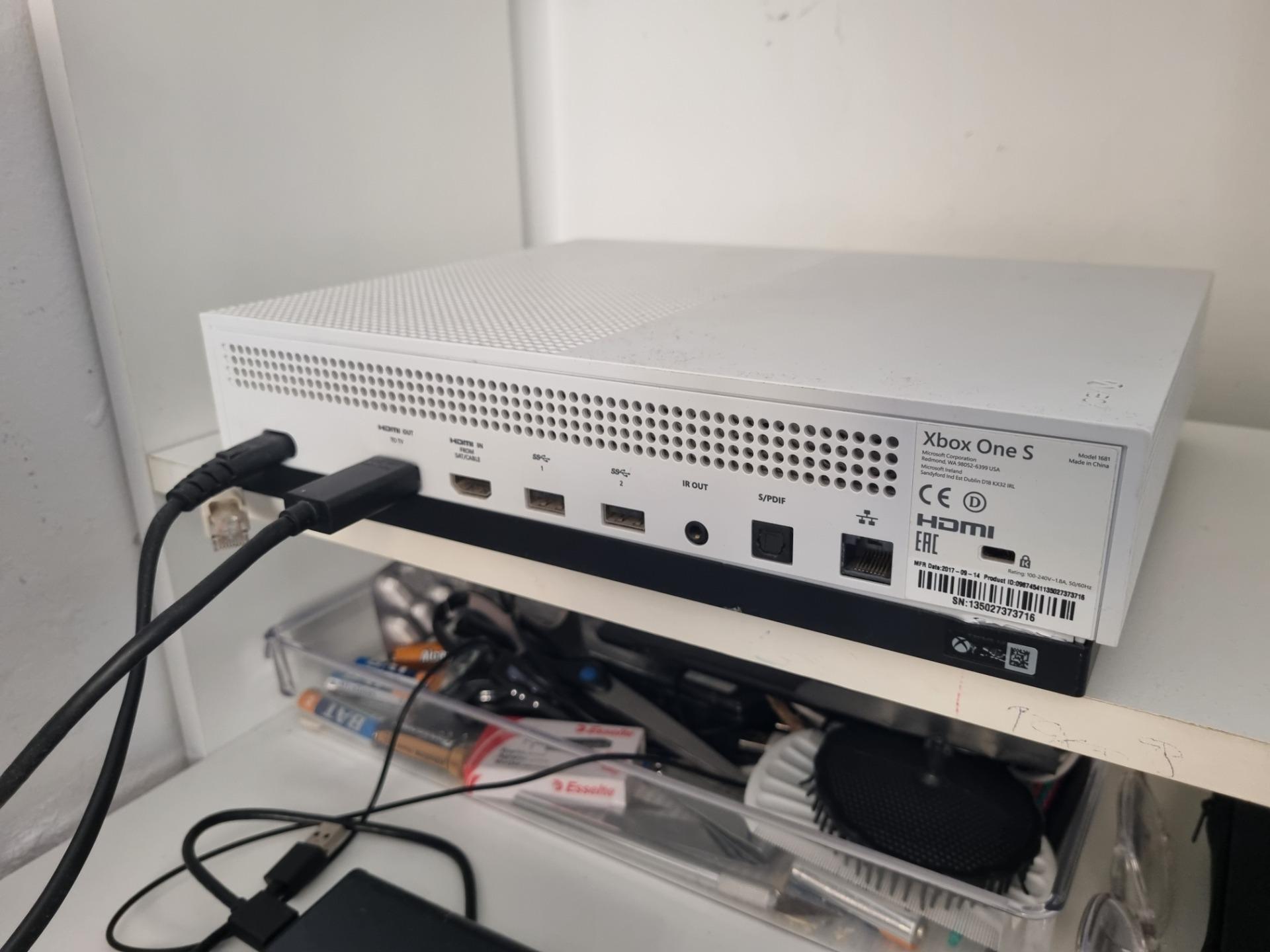 Foto 4 de xbox one s 500gb + extras