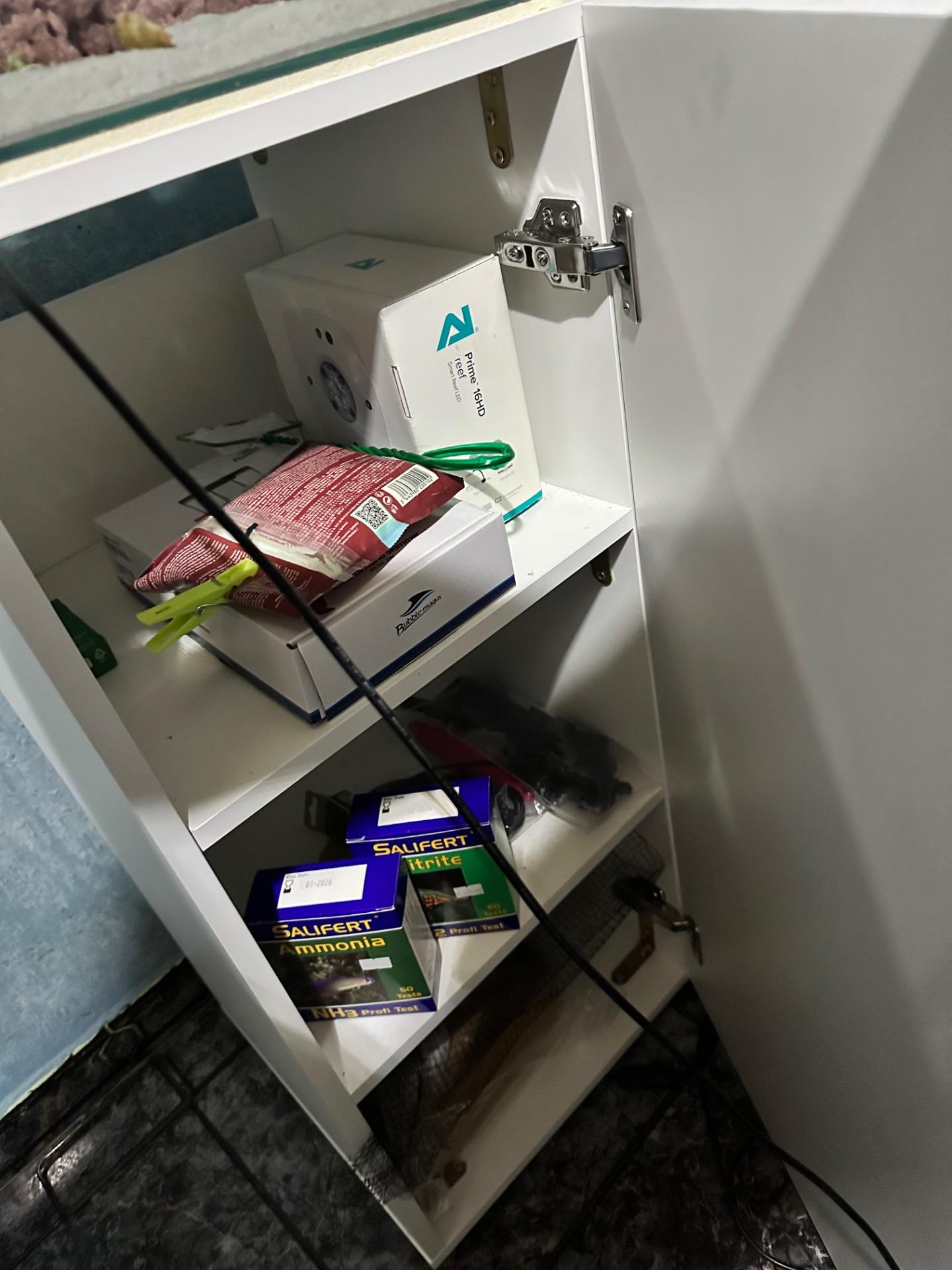 Foto 5 de Nano acuario marino 49L 35x35x40 con mueble