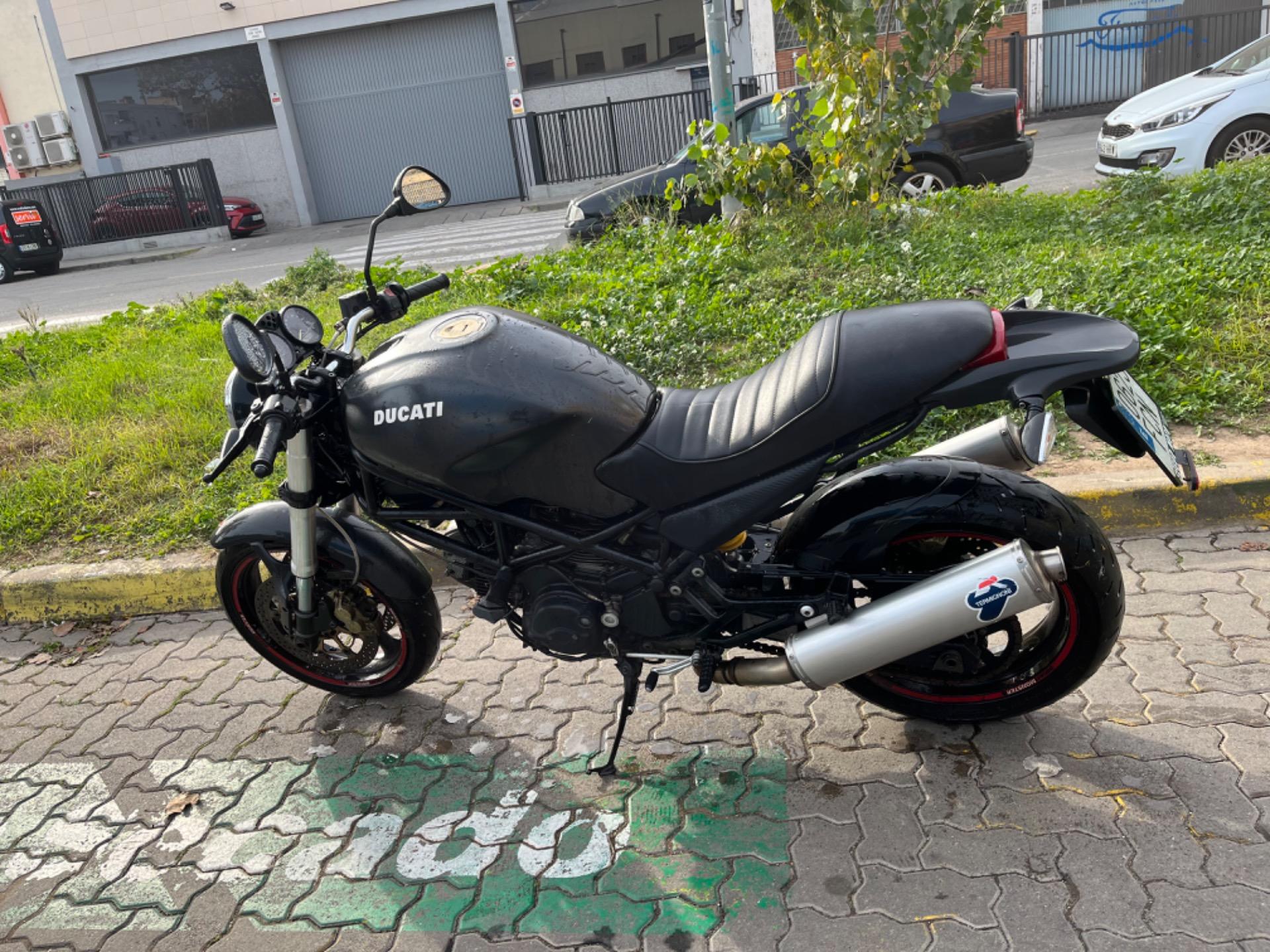Foto 5 de Ducati monster 695 black 
