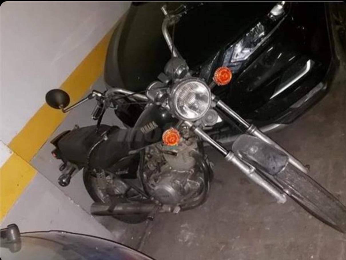 Foto de Yamaha SR 250cc Special. Primer modelo.
