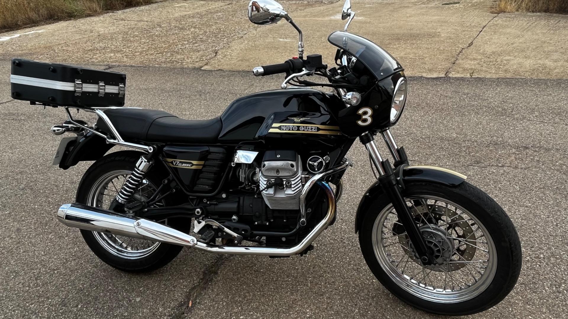 Foto 2 de Moto Guzzi v7 Classic 2009