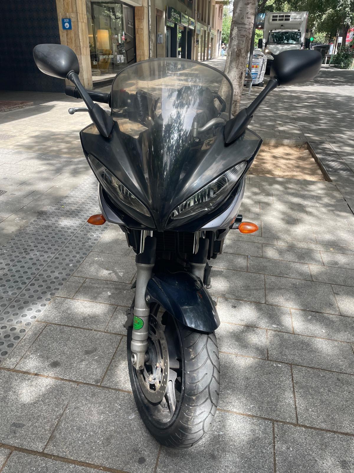 Foto 3 de Yamaha Fazer 600s 