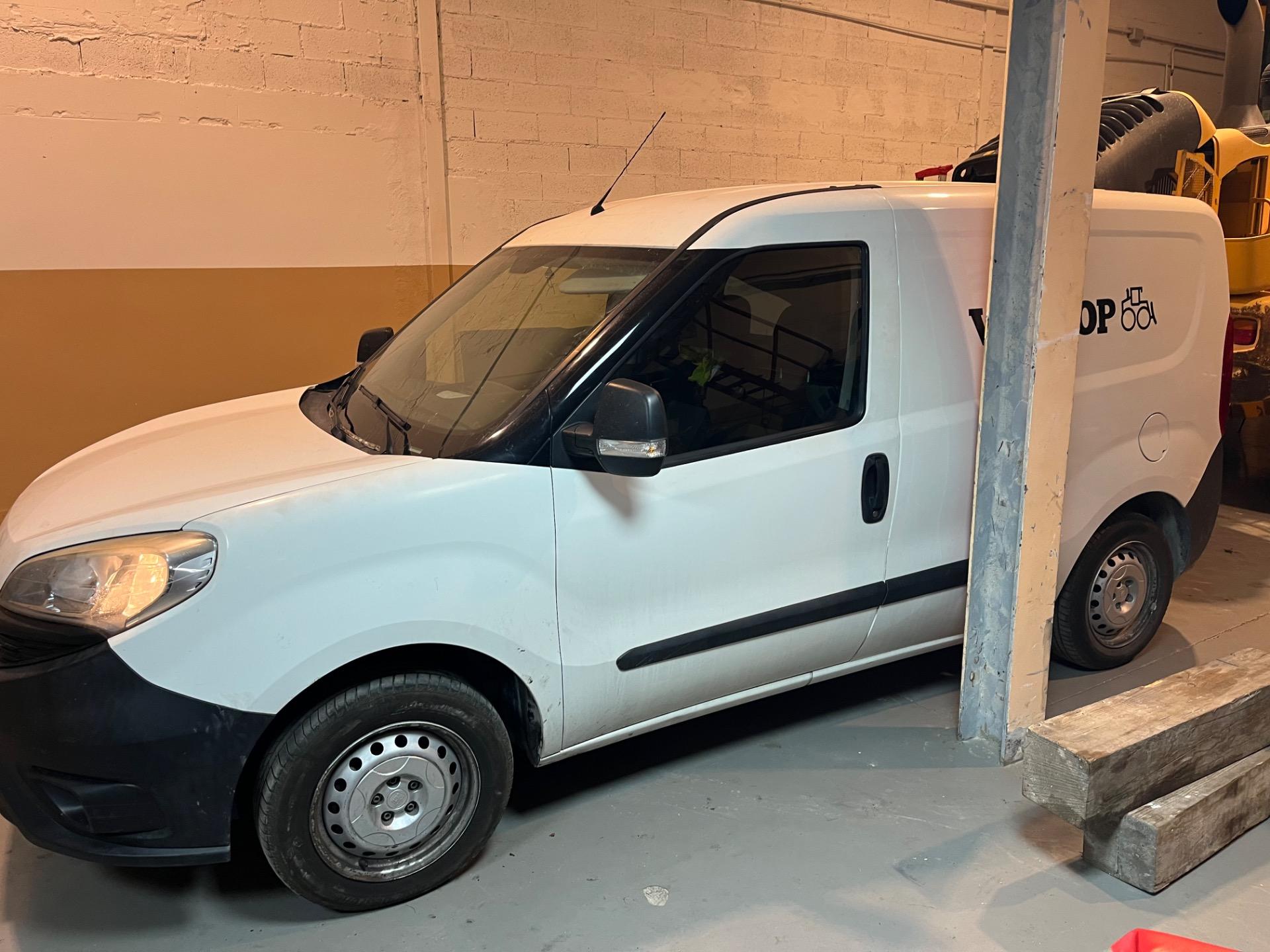 Foto 4 de Furgoneta Fiat doblo