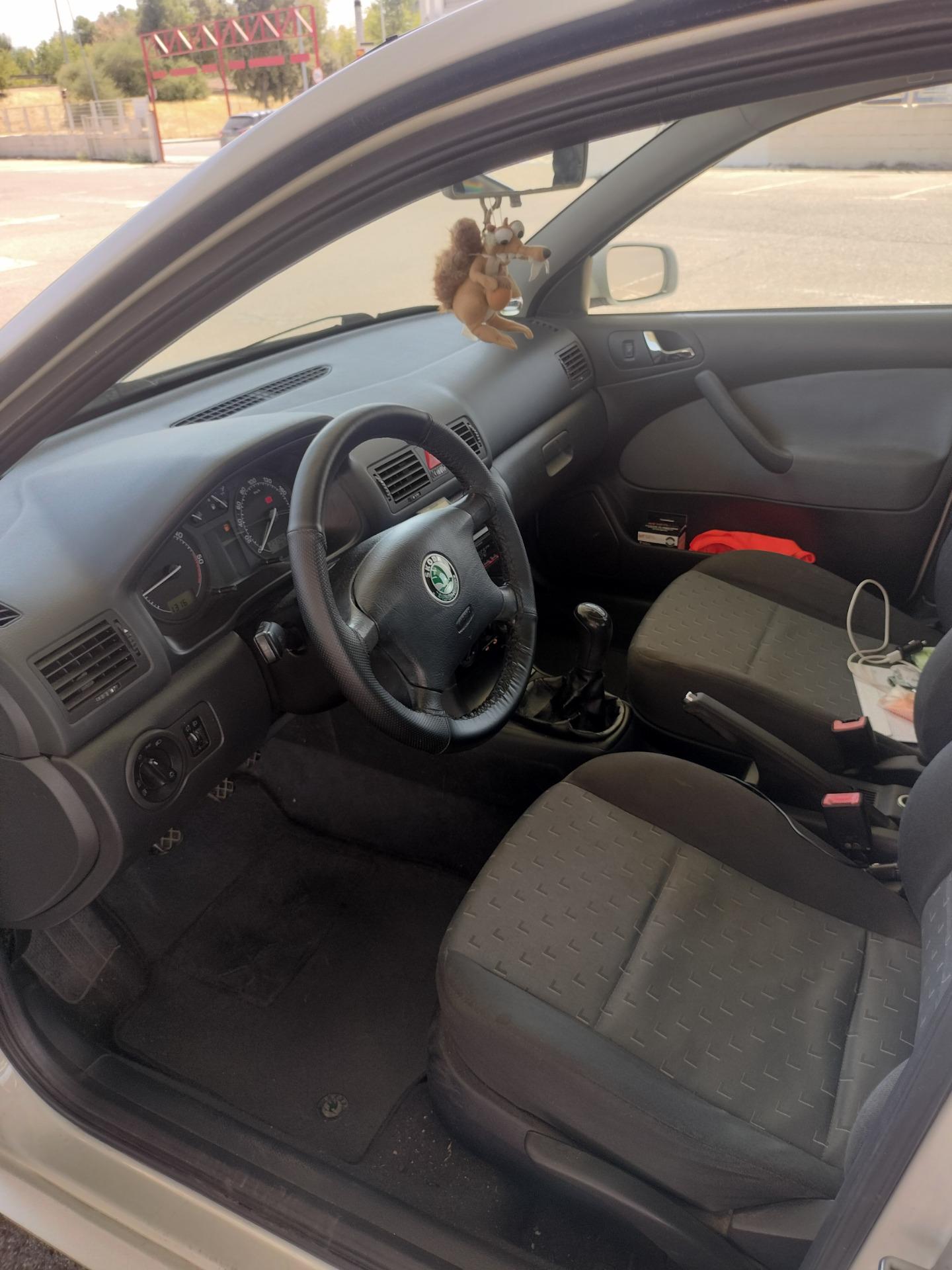 Foto 9 de Skoda Octavia 1.9 TDI