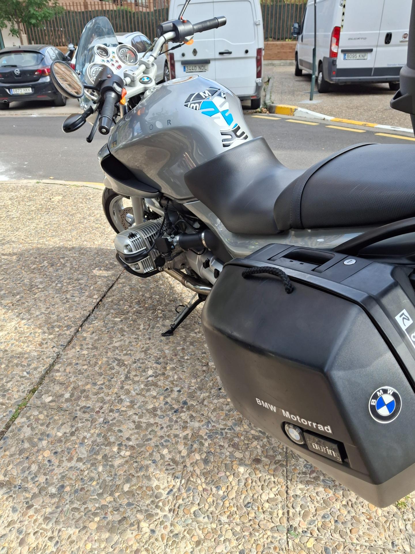 Foto 5 de Por moto que me interese del mismo estilo honda hornet ,BMW 800R...ETC