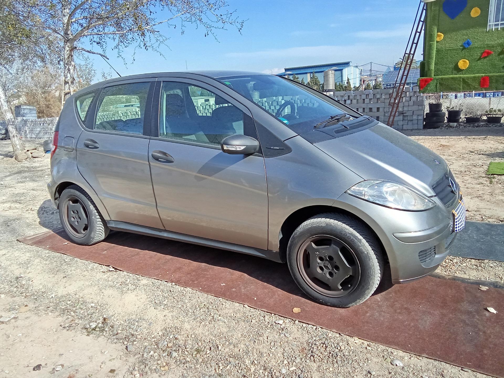 Foto 9 de Mercedes A170 infección. 