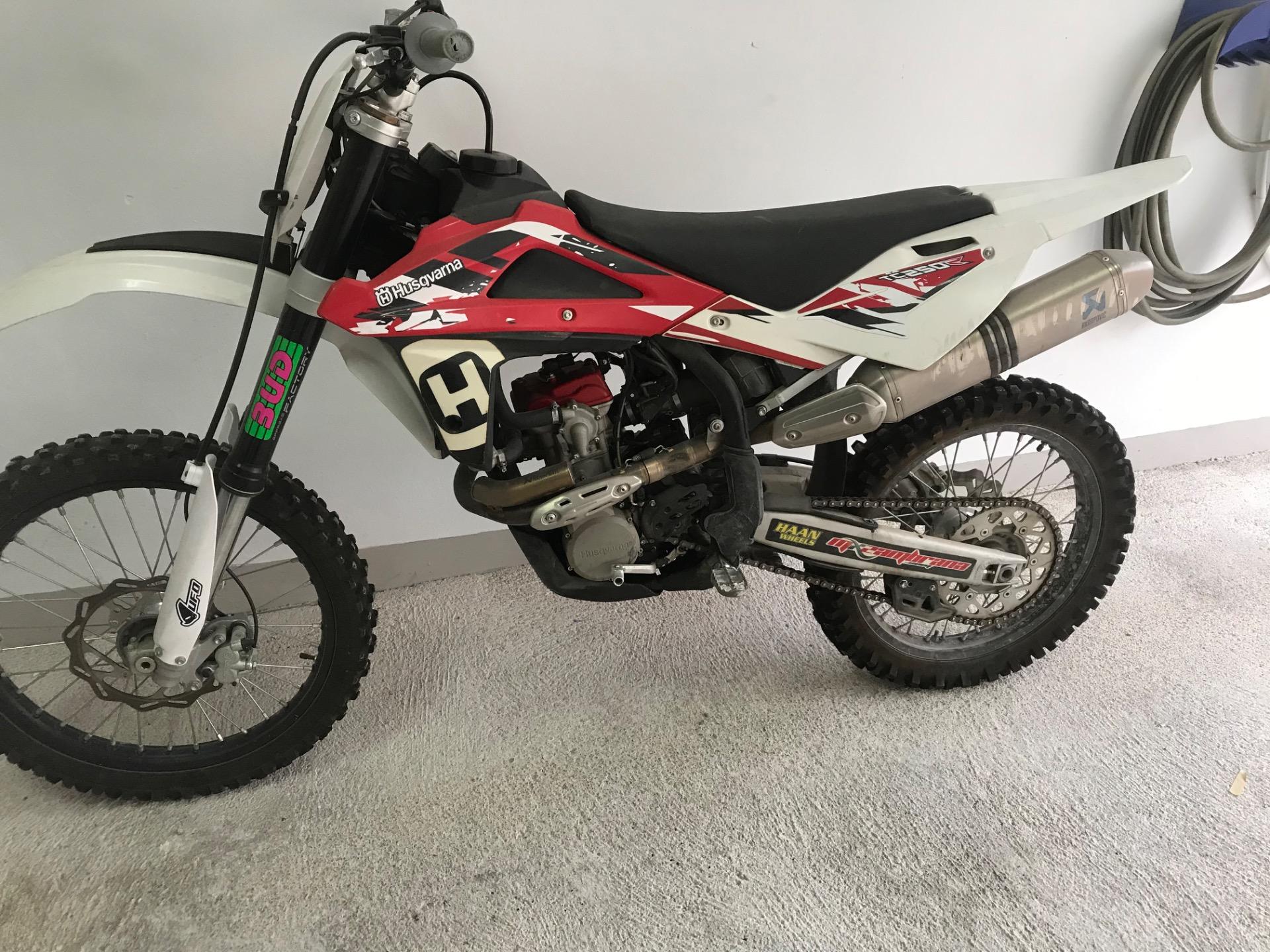 Foto 7 de Vendo 2800 euros o cambio por scooter de 125 