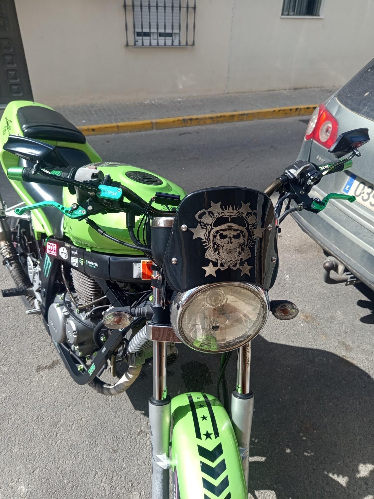 Foto 2 de Naked 125