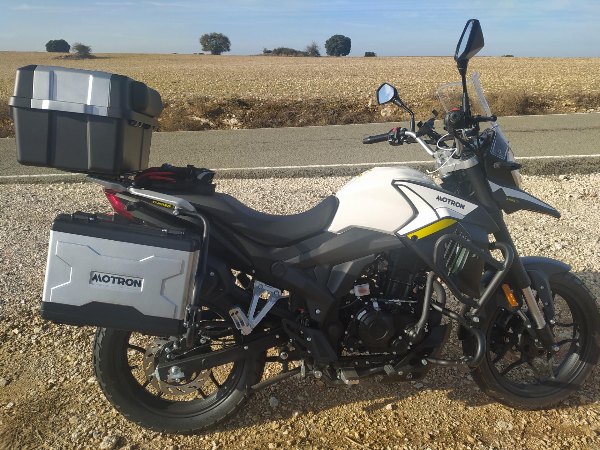 Foto 3 de MOTRON X-NORD TOURING 125 cc