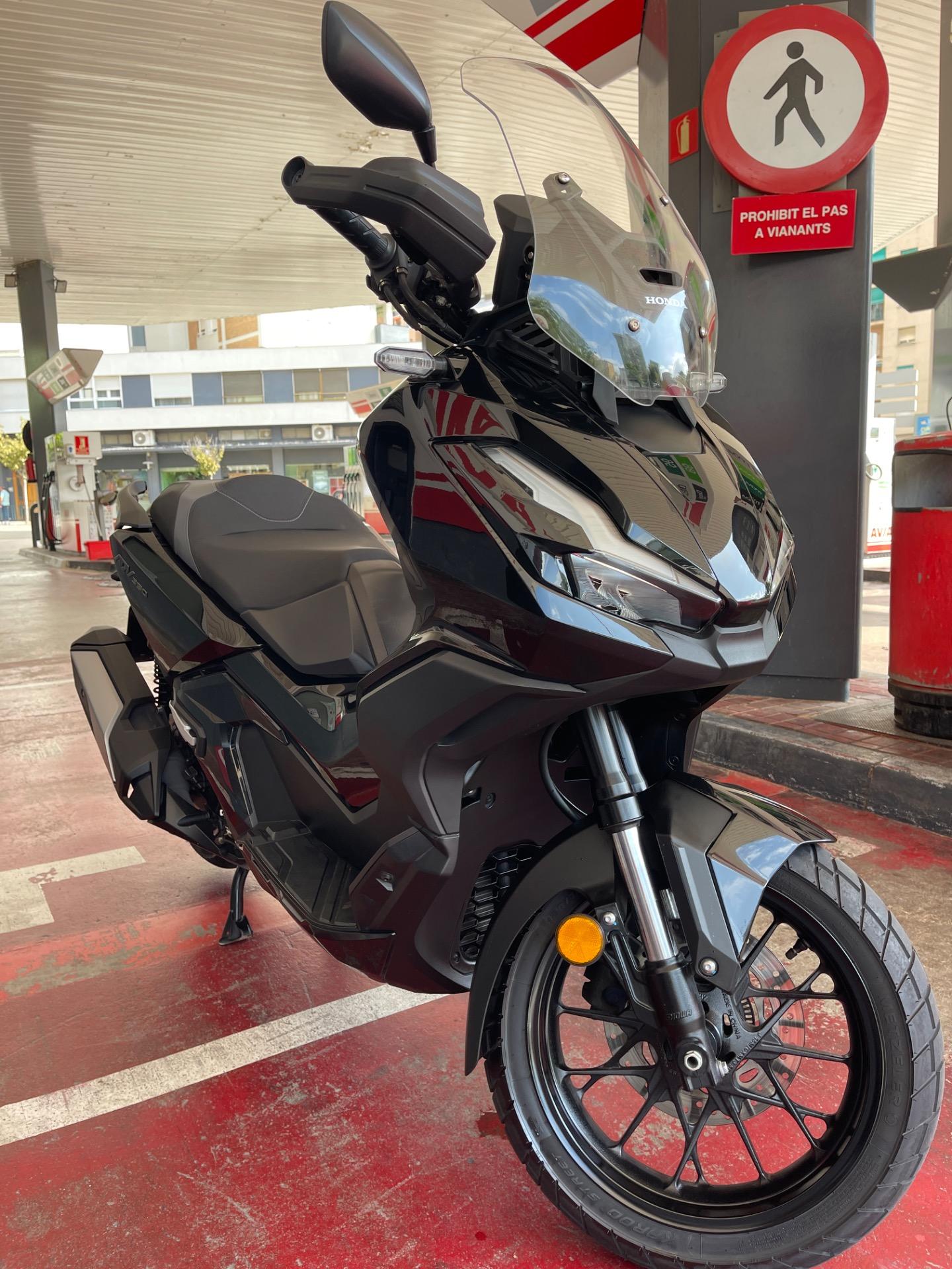 Foto 4 de Honda ADV 350cc Año 2025 KM 6,500