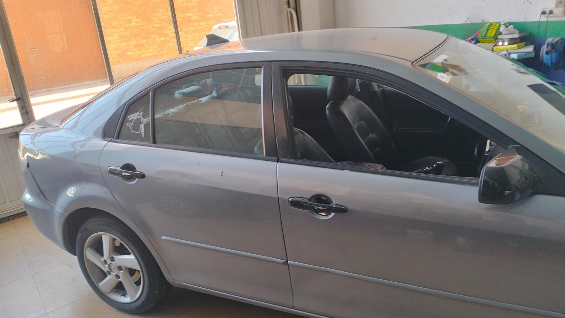 Foto 4 de Mazda 6 2.0 GY 136cv 2004