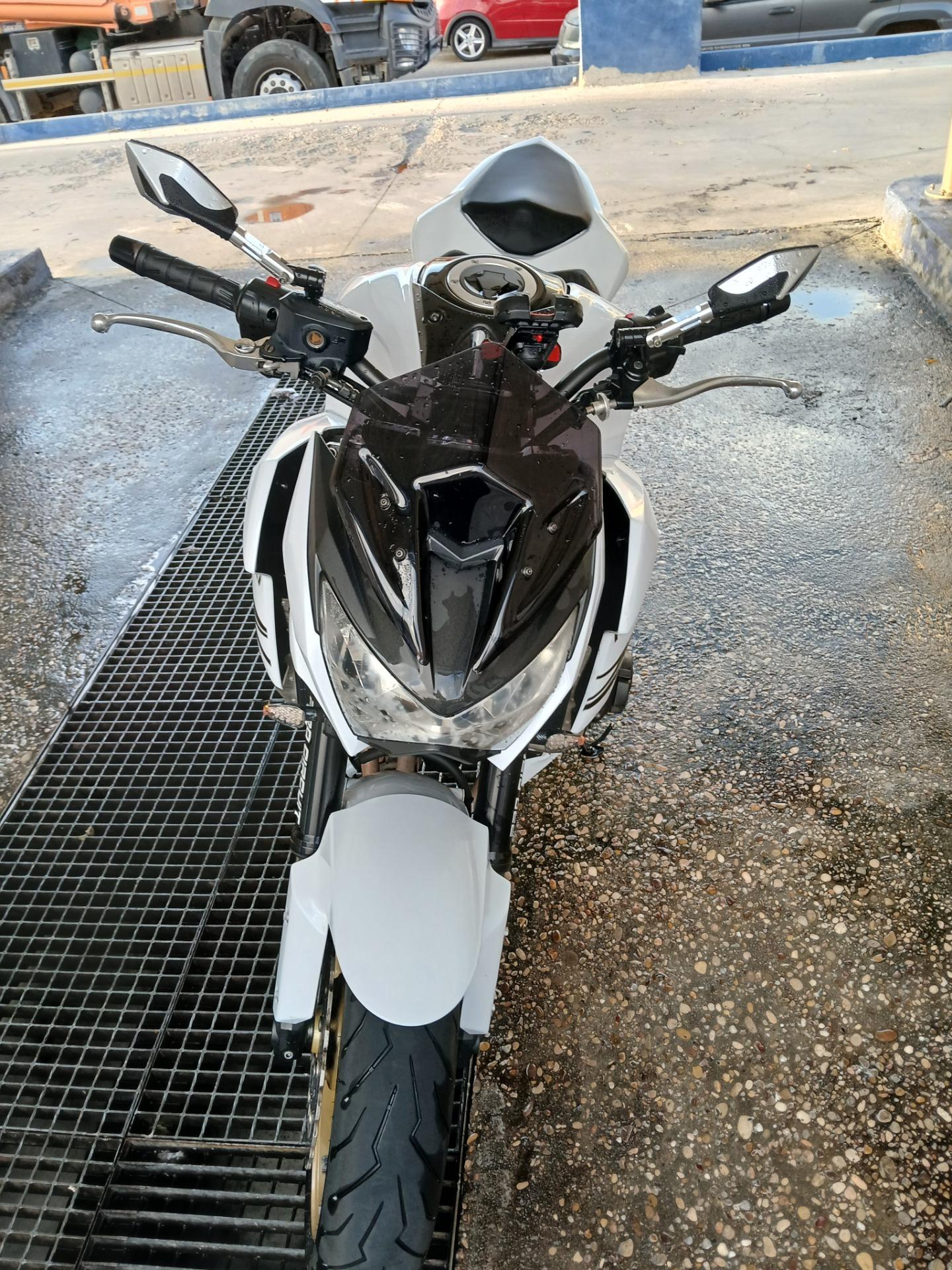 Foto 7 de 5000 solo por unos dis Kawasaki Z800 año2013 válida para carnet A2  