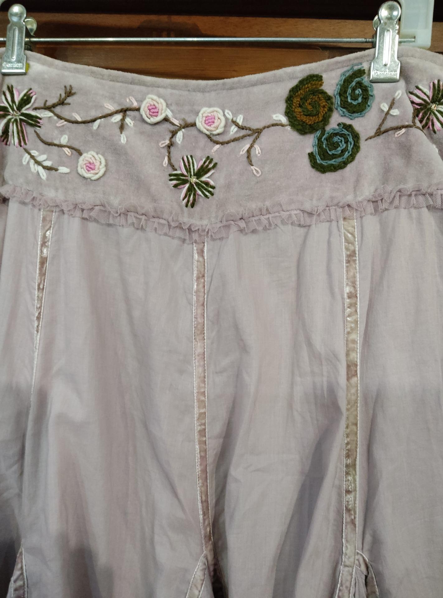 Foto 2 de Blusa verano, falda larga , 