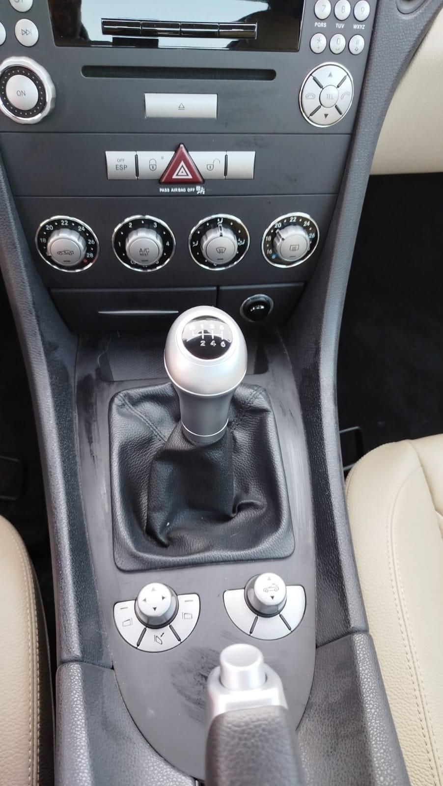 Foto 3 de Mercedes slk 200 2007 con 209cv