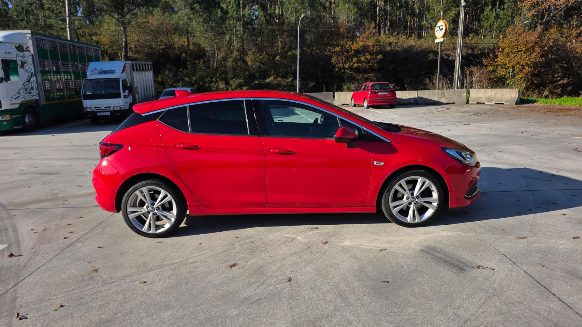 Foto 2 de Opel Astra 1.6 cdti Biturbo Gsi Line 160cv