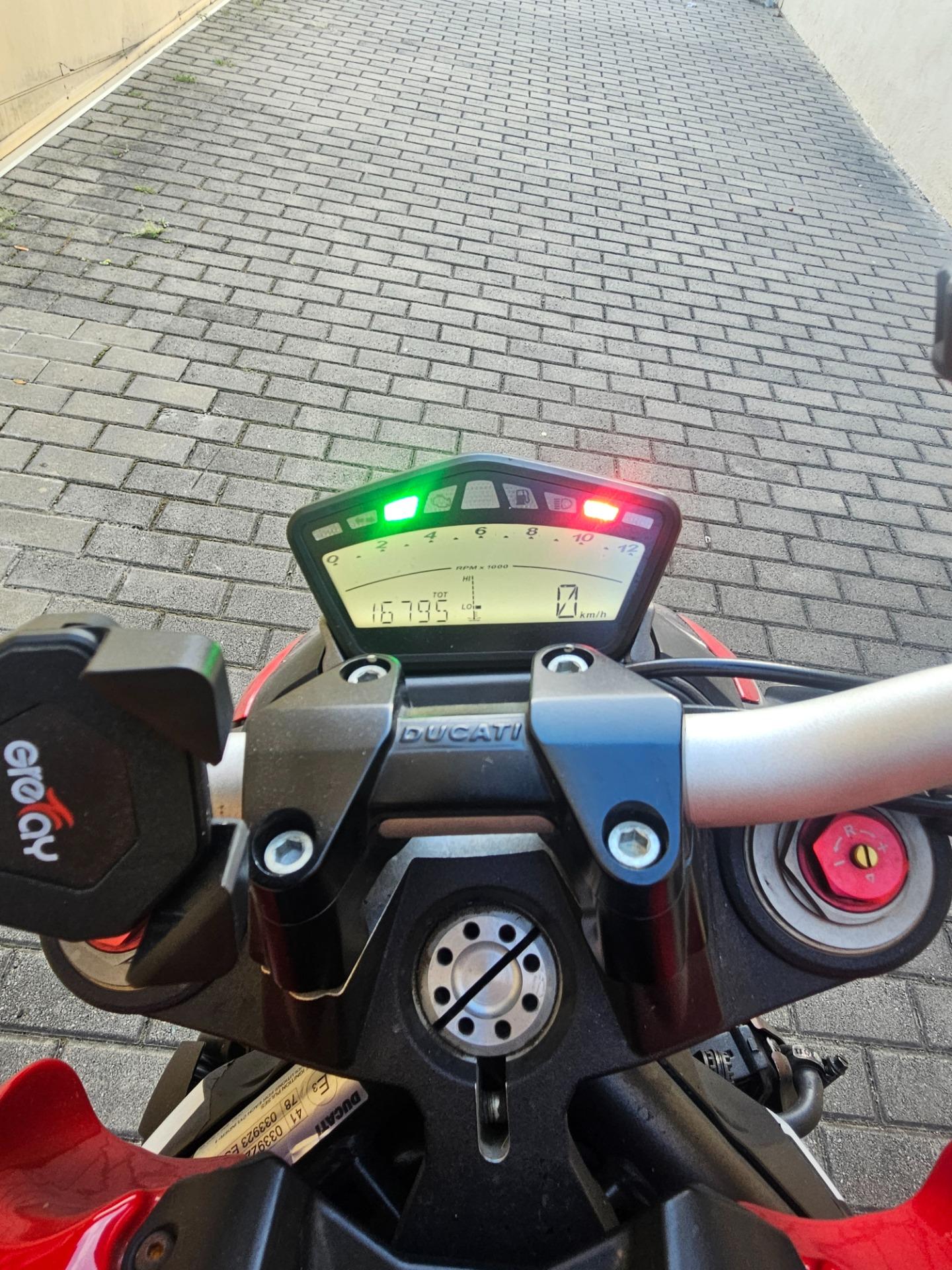 Foto 3 de Ducati streetfighter 848