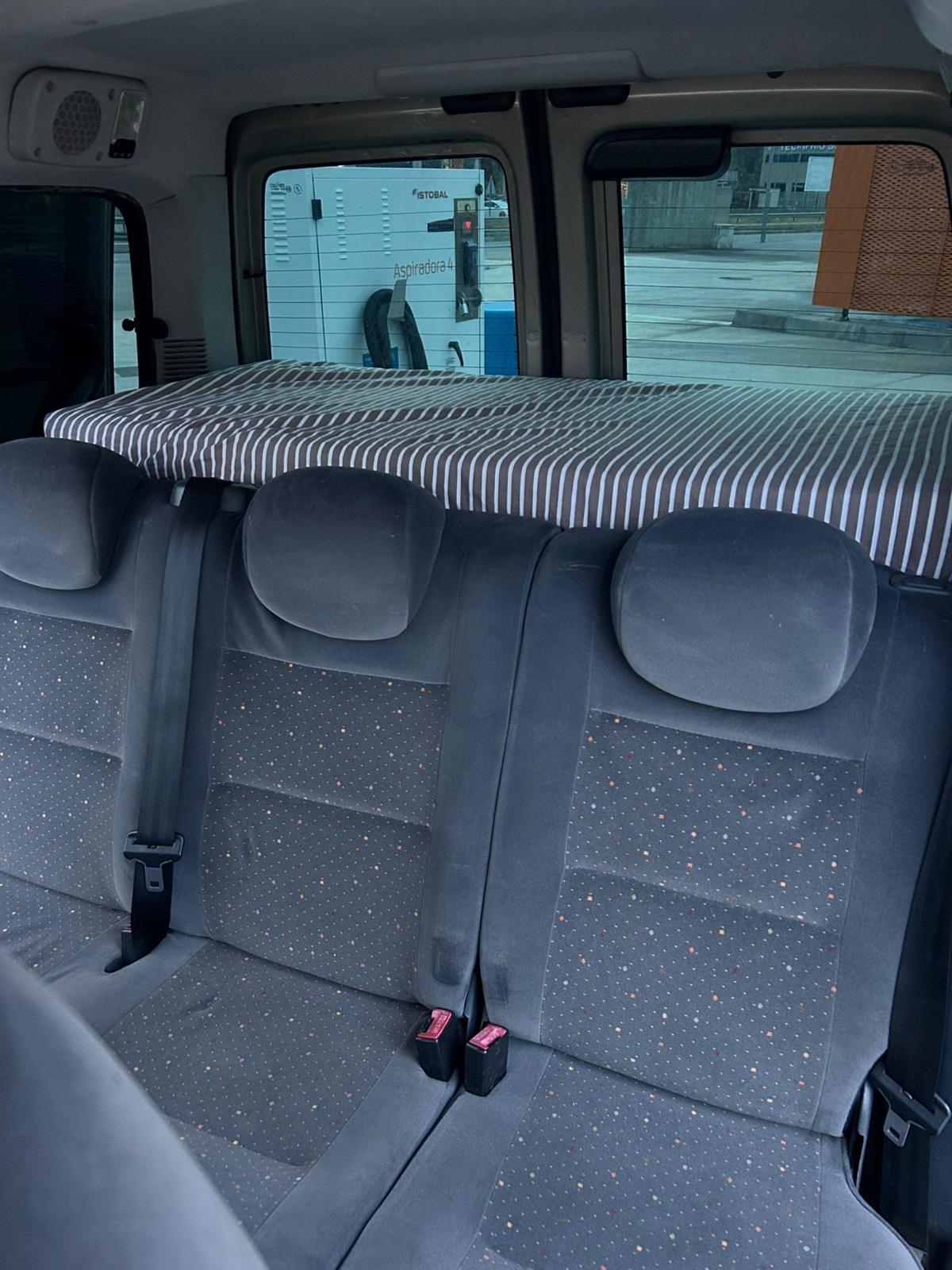 Foto 6 de Citroen Berlingo CAMPER 