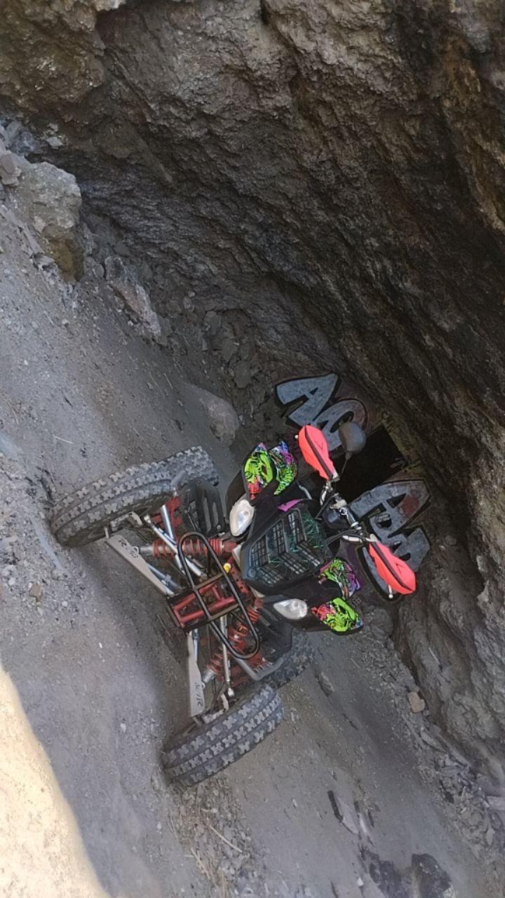 Foto 2 de Yamaha raptor 660 r