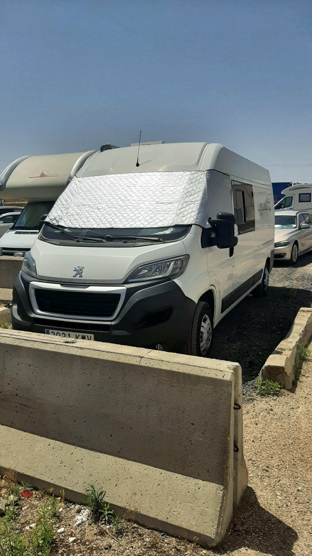 Foto 3 de Furgoneta CAMPER PEUGEOT BOXER L3 H2 